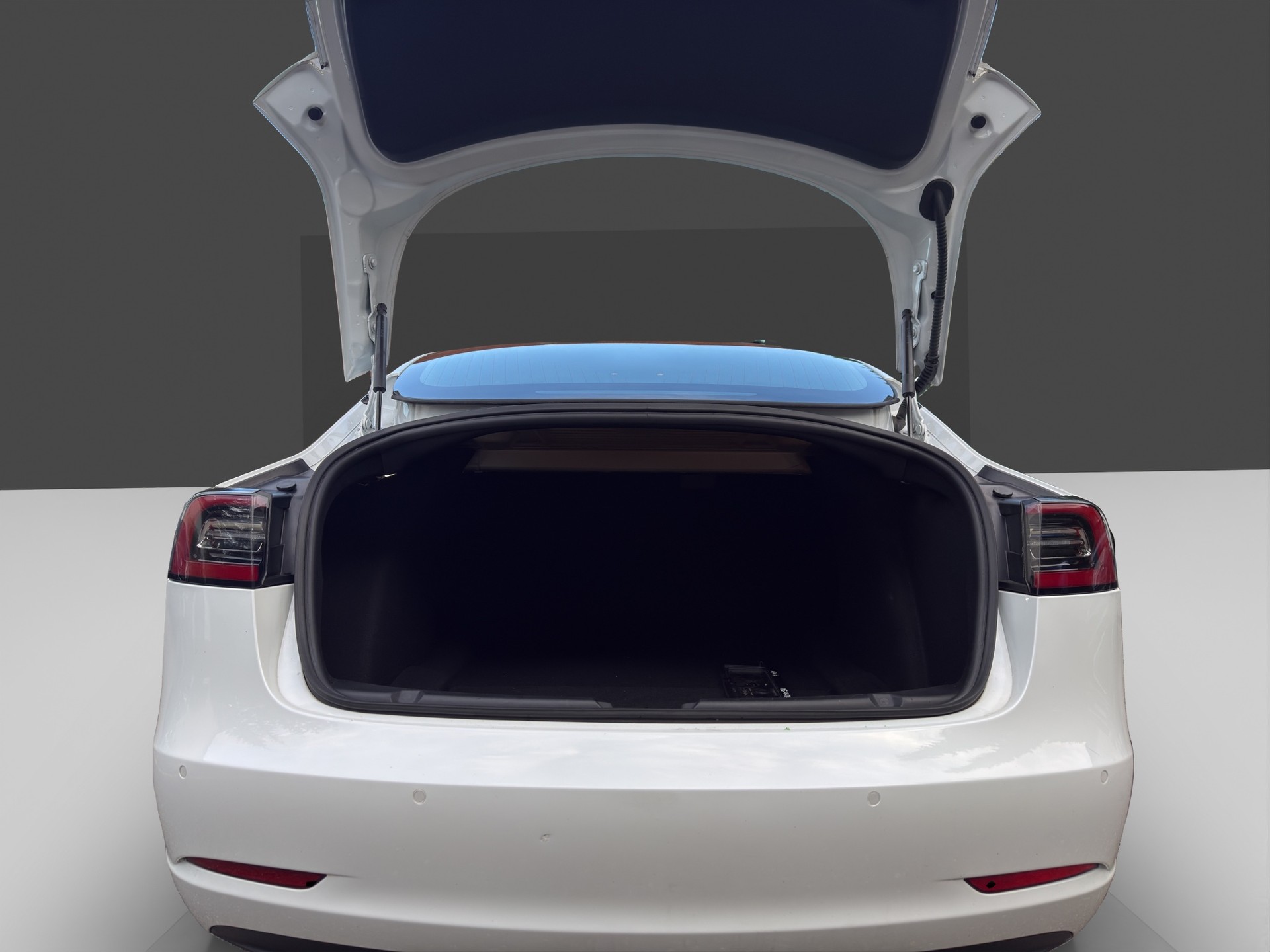 TESLA Model 3 Performance Dual Motor AWD *Frisch ab MFK*-image-8