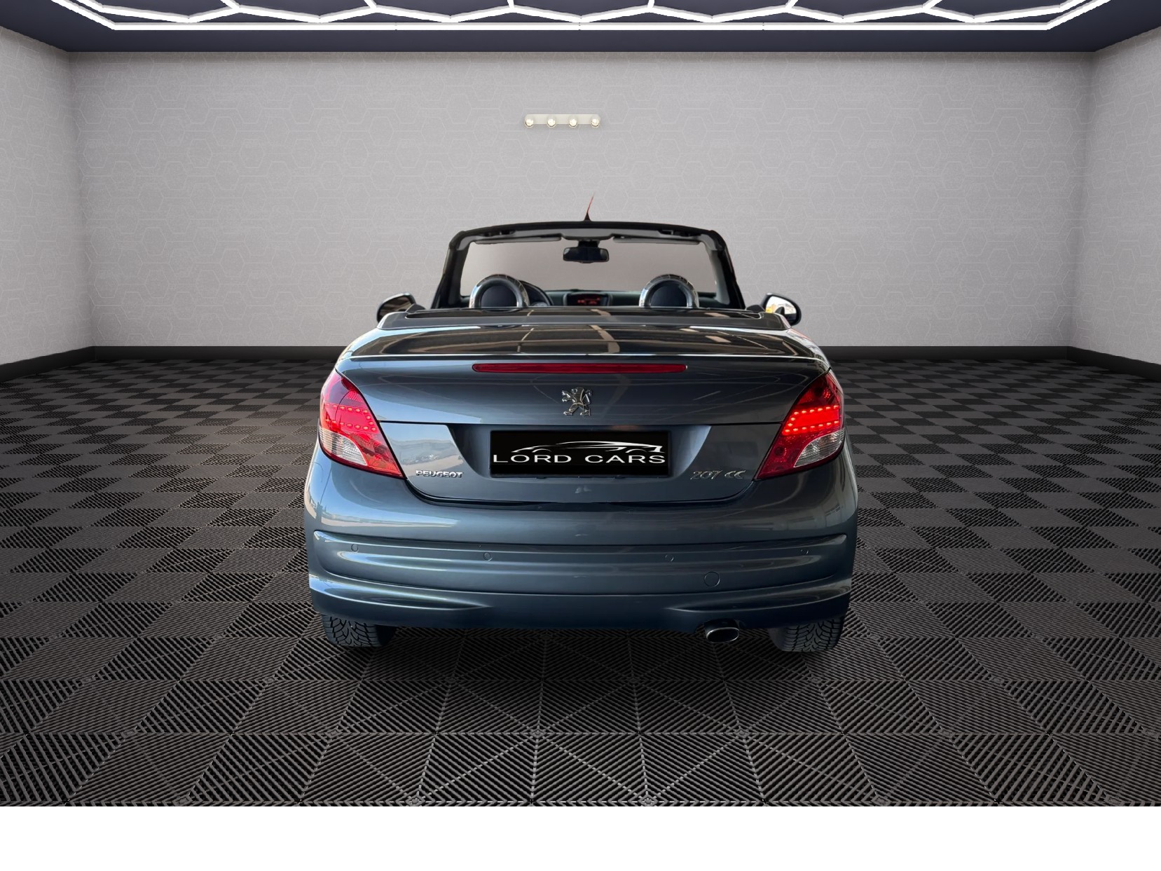 PEUGEOT 207 CC 1.6 16V Turbo Swiss Edition-image-9