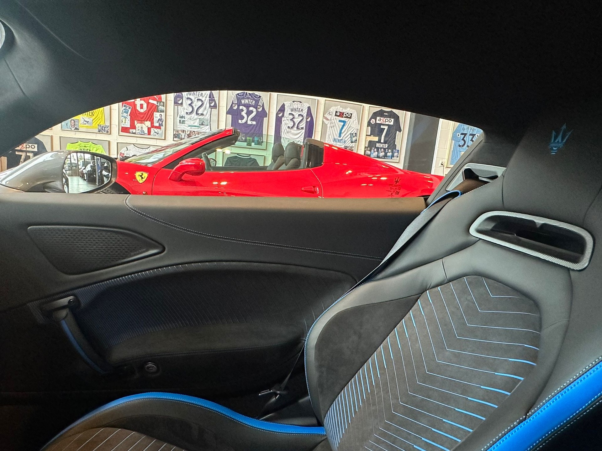 MASERATI MC 20-image-11