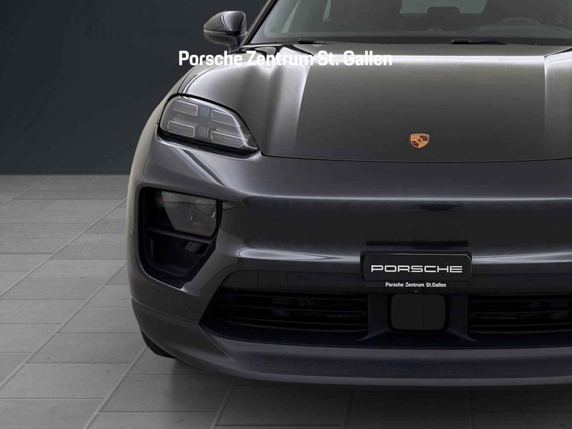 PORSCHE Macan 4-image-8