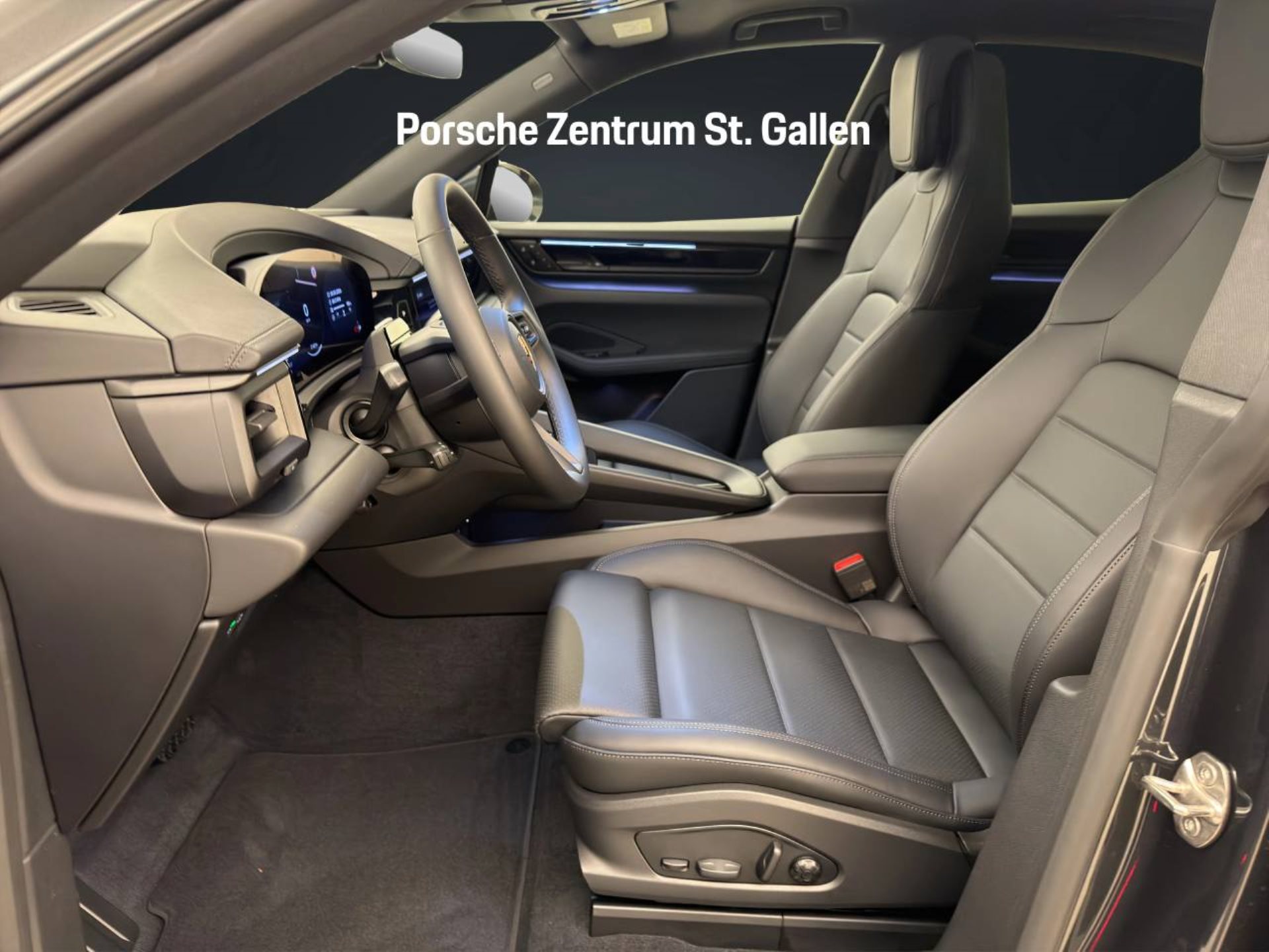 PORSCHE Macan 4-image-4