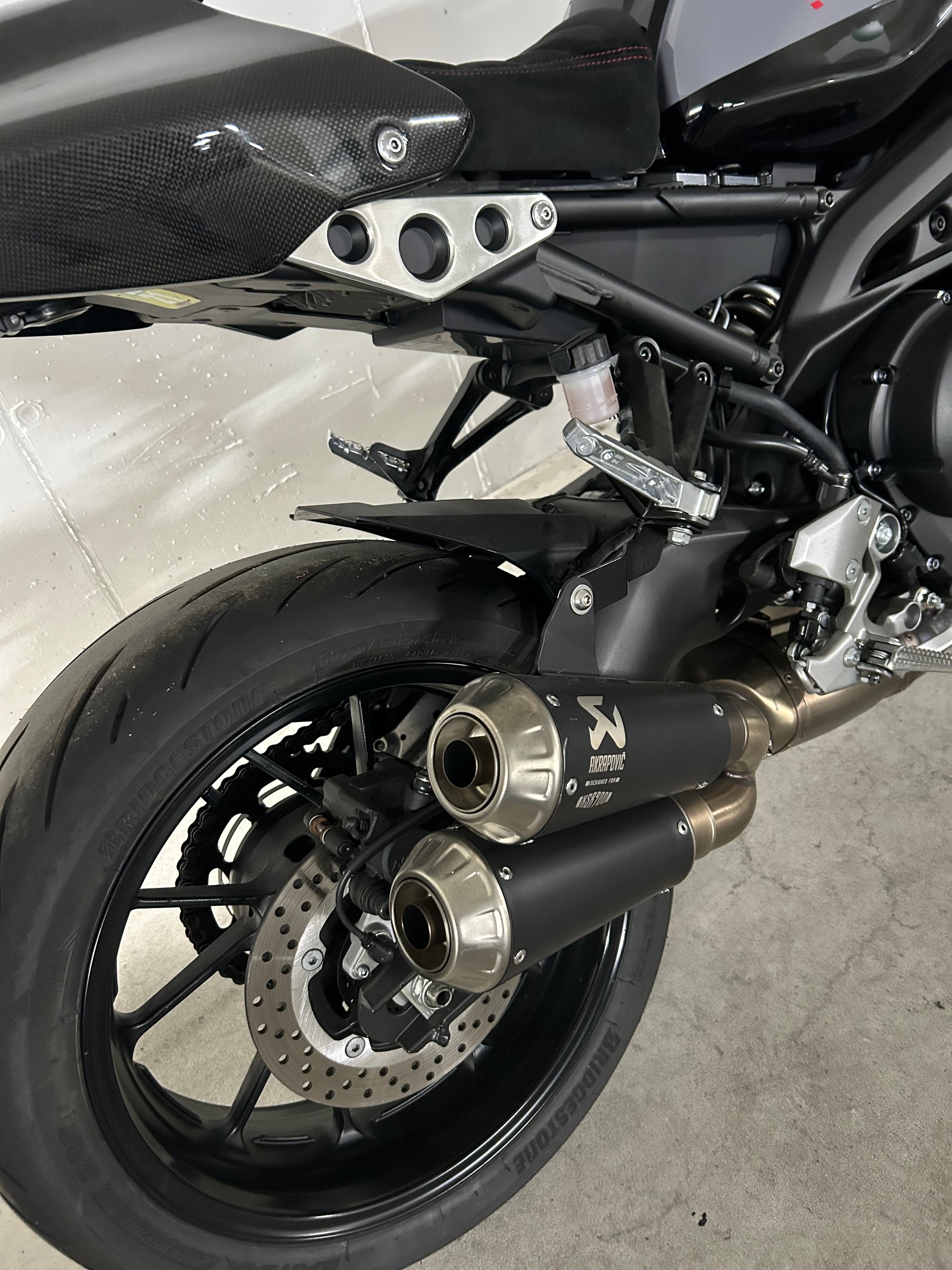 YAMAHA XSR 900 Abarth-image-5