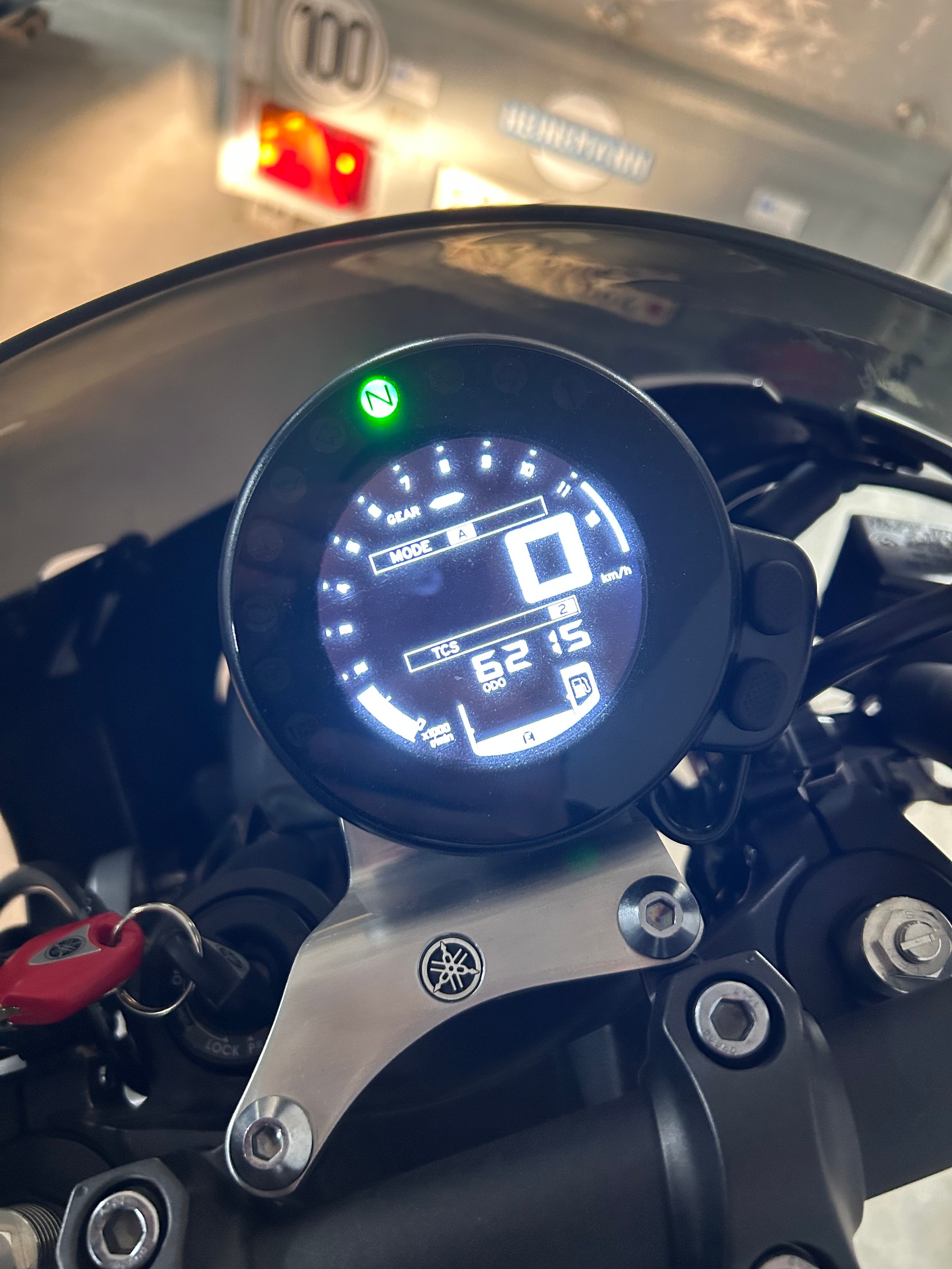 YAMAHA XSR 900 Abarth-image-6