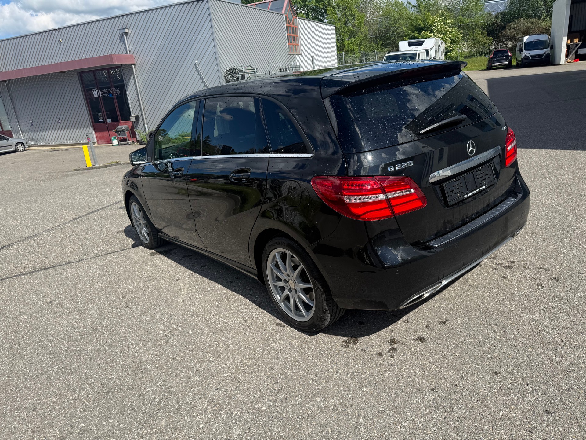 MERCEDES-BENZ B 220 Style 4Matic 7G-DCT-image-5