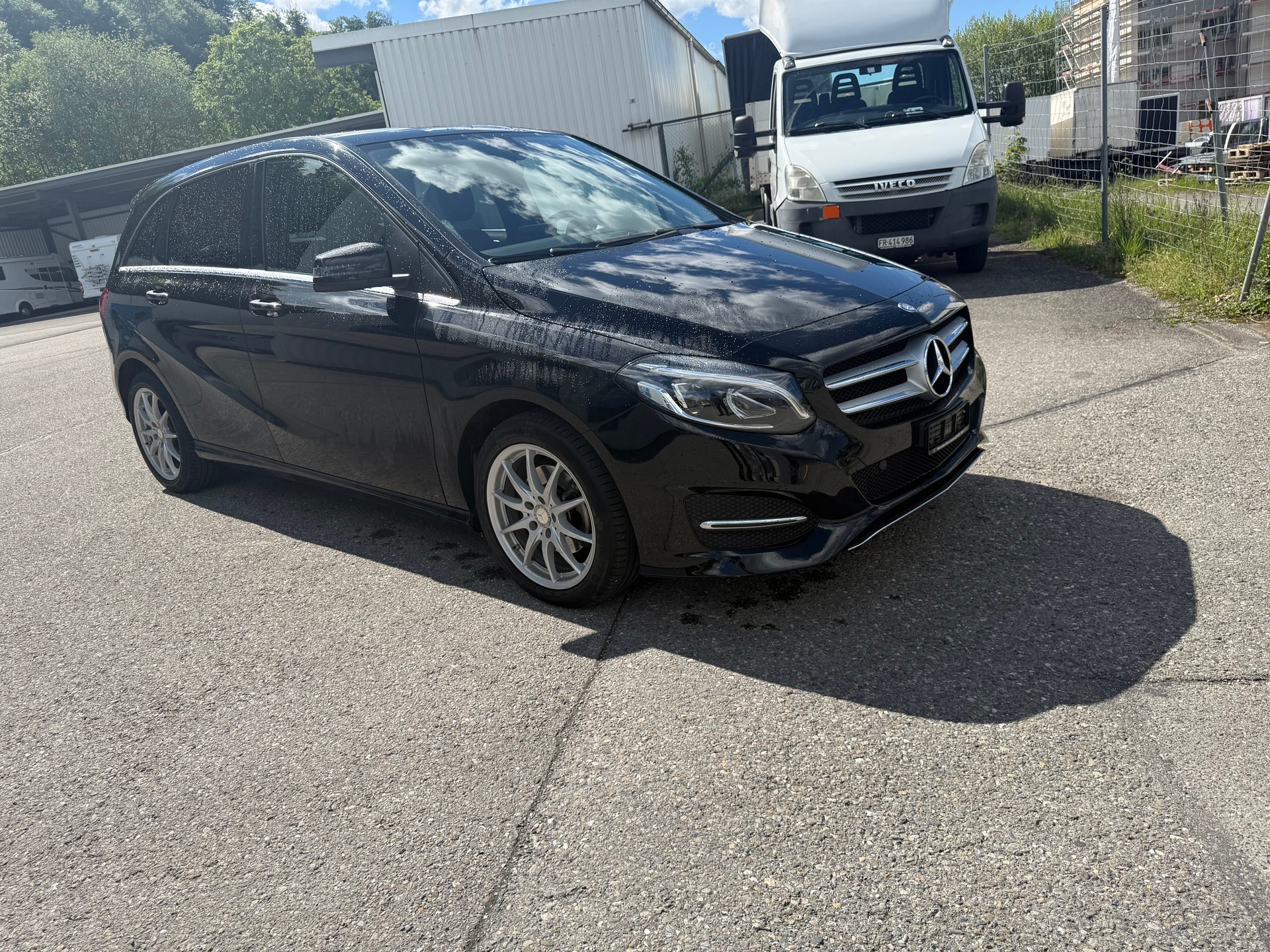 MERCEDES-BENZ B 220 Style 4Matic 7G-DCT-image-2