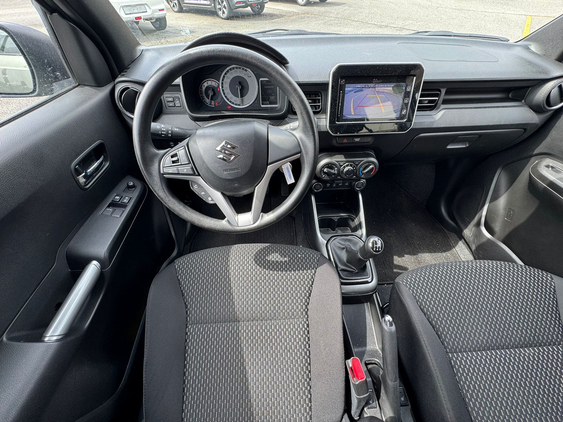 SUZUKI Ignis 1.2i Compact+ Hybrid 4x4-image-9
