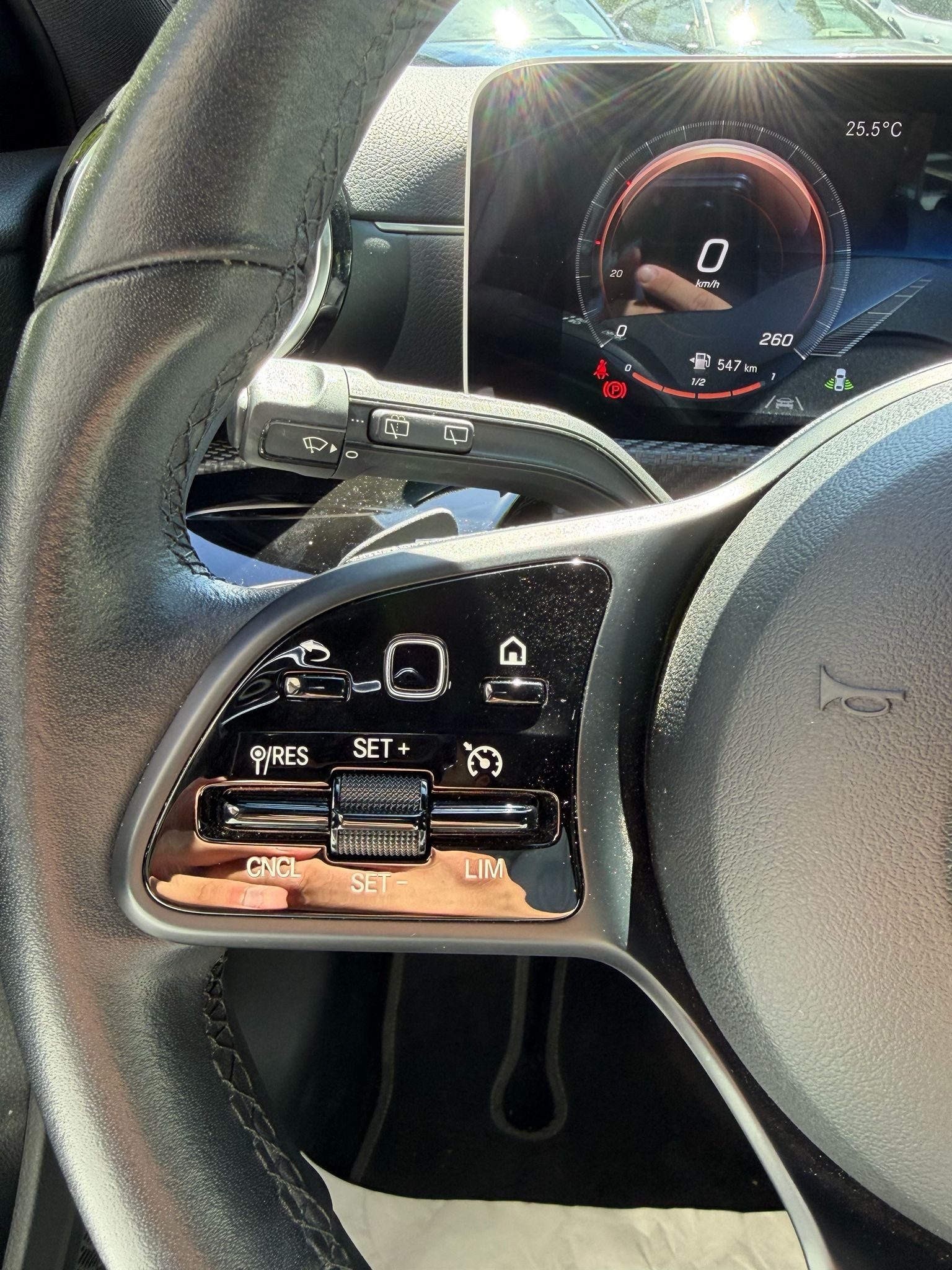 MERCEDES-BENZ A 200 7G-DCT-image-19