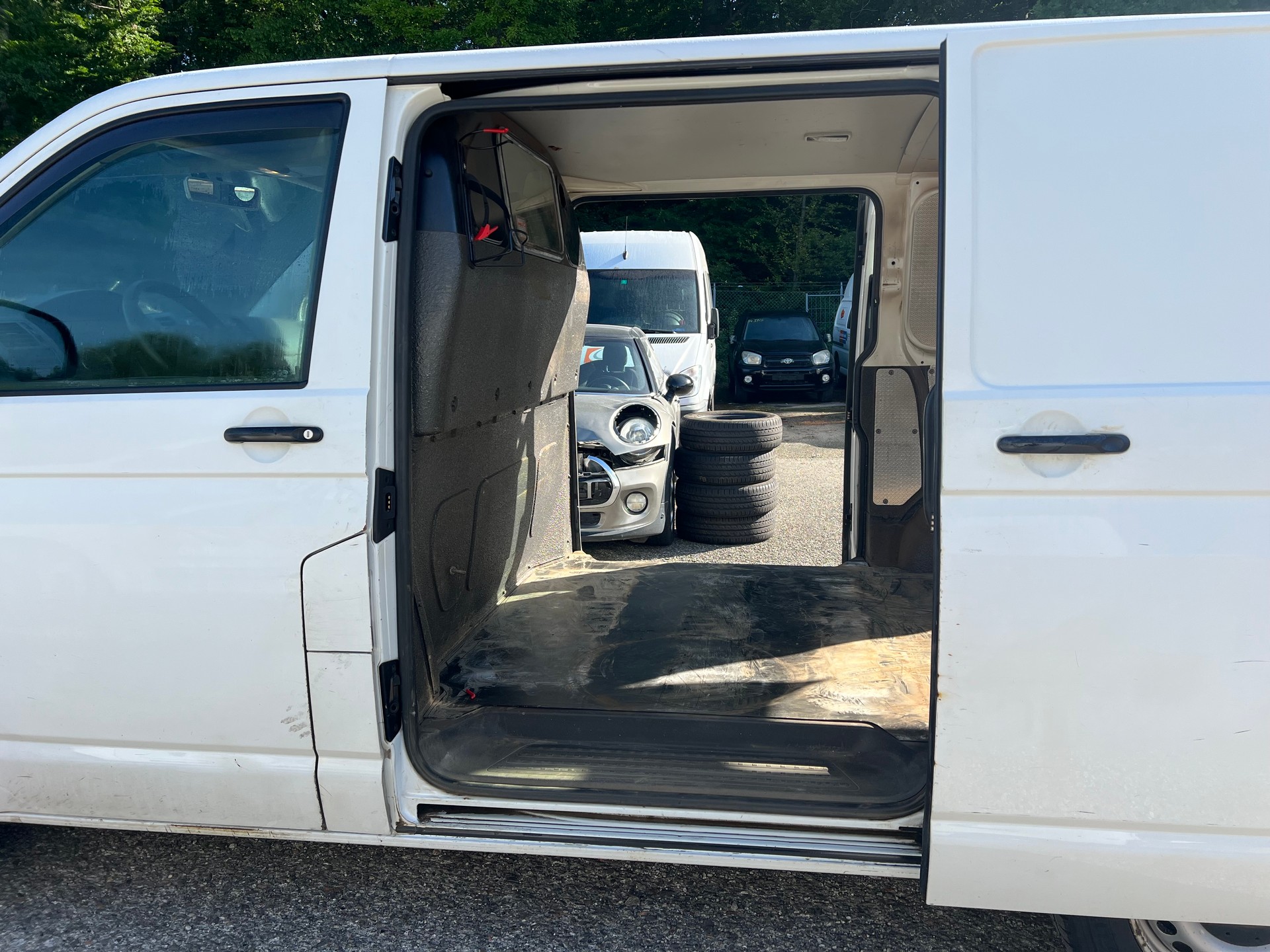 VW T5 2.0 TDI-image-4