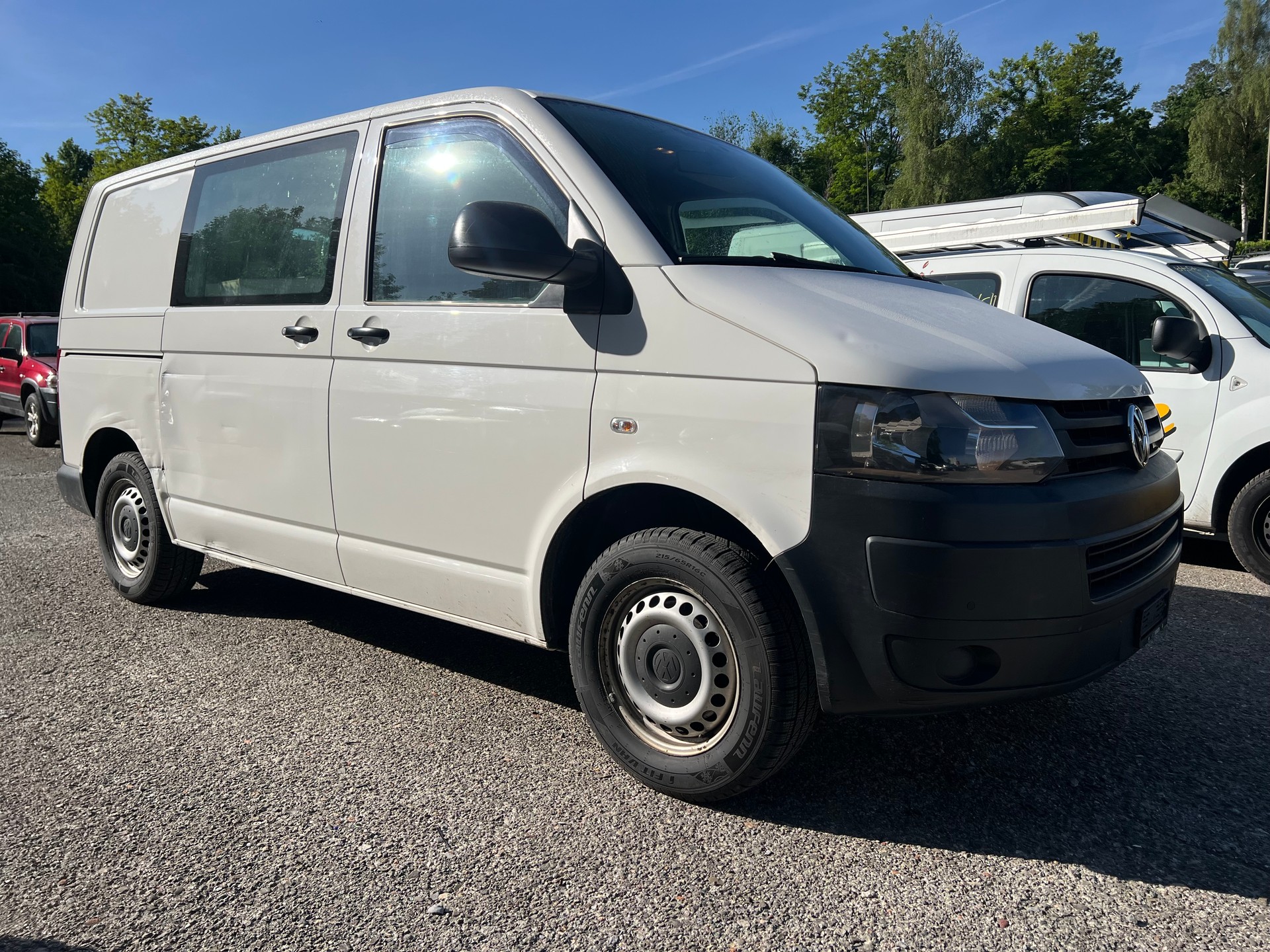 VW T5 2.0 TDI-image-1