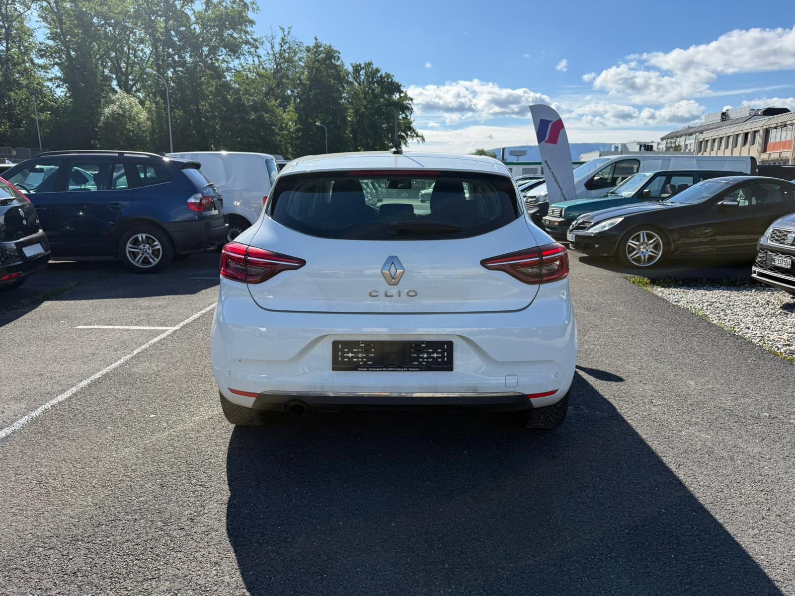 RENAULT Clio 1.0 Business CVT-image-3
