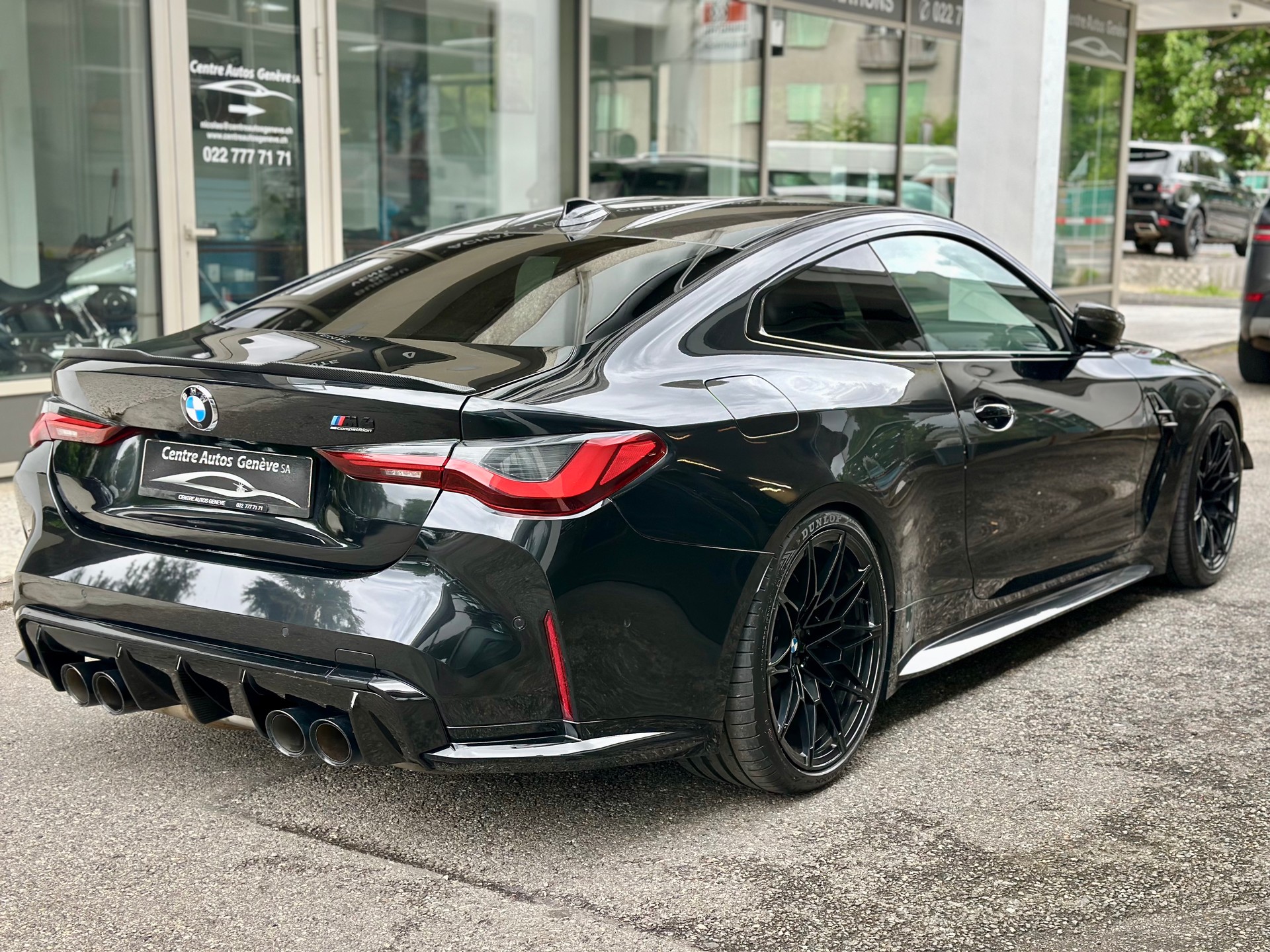 BMW M4 Coupé Competition-image-3