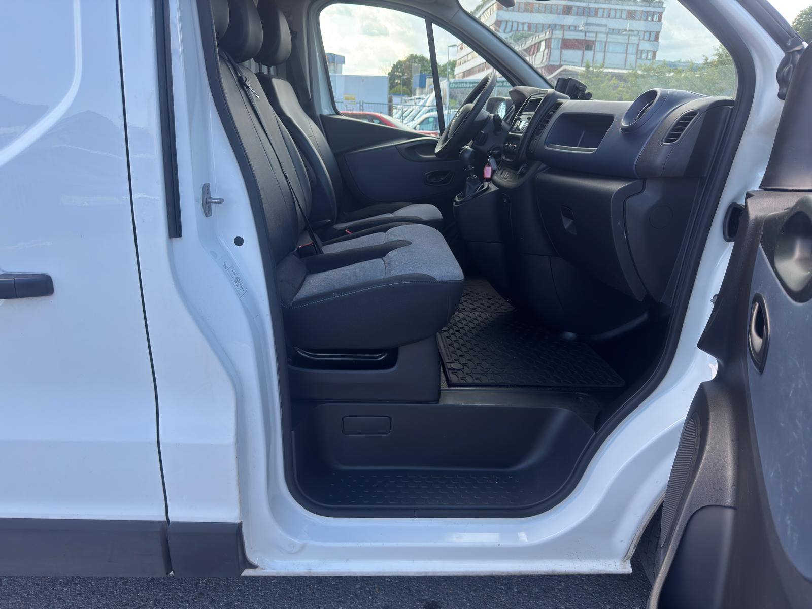 OPEL Vivaro 1.6 CDTI 2.9t L2H1 MFK 11.2025-image-11