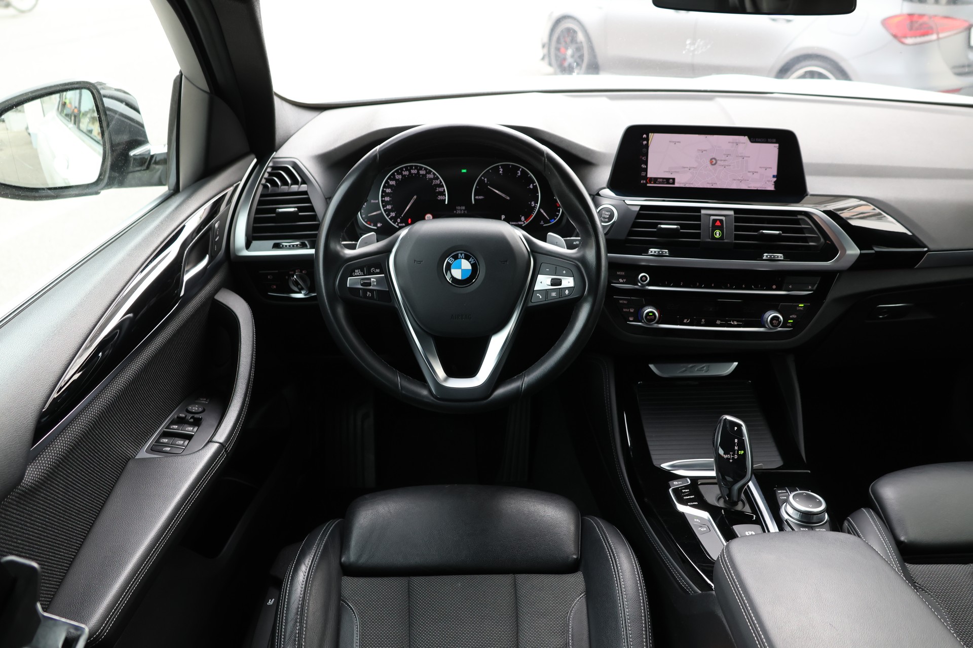 BMW X4 xDrive 20d xLine Steptronic (CH)-image-12