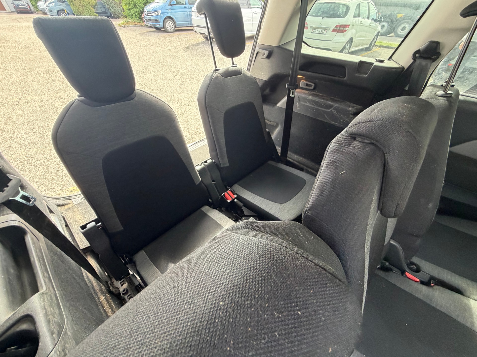 CITROEN Grand C4 Picasso 1.6i 16V THP Shine EAT6-image-9
