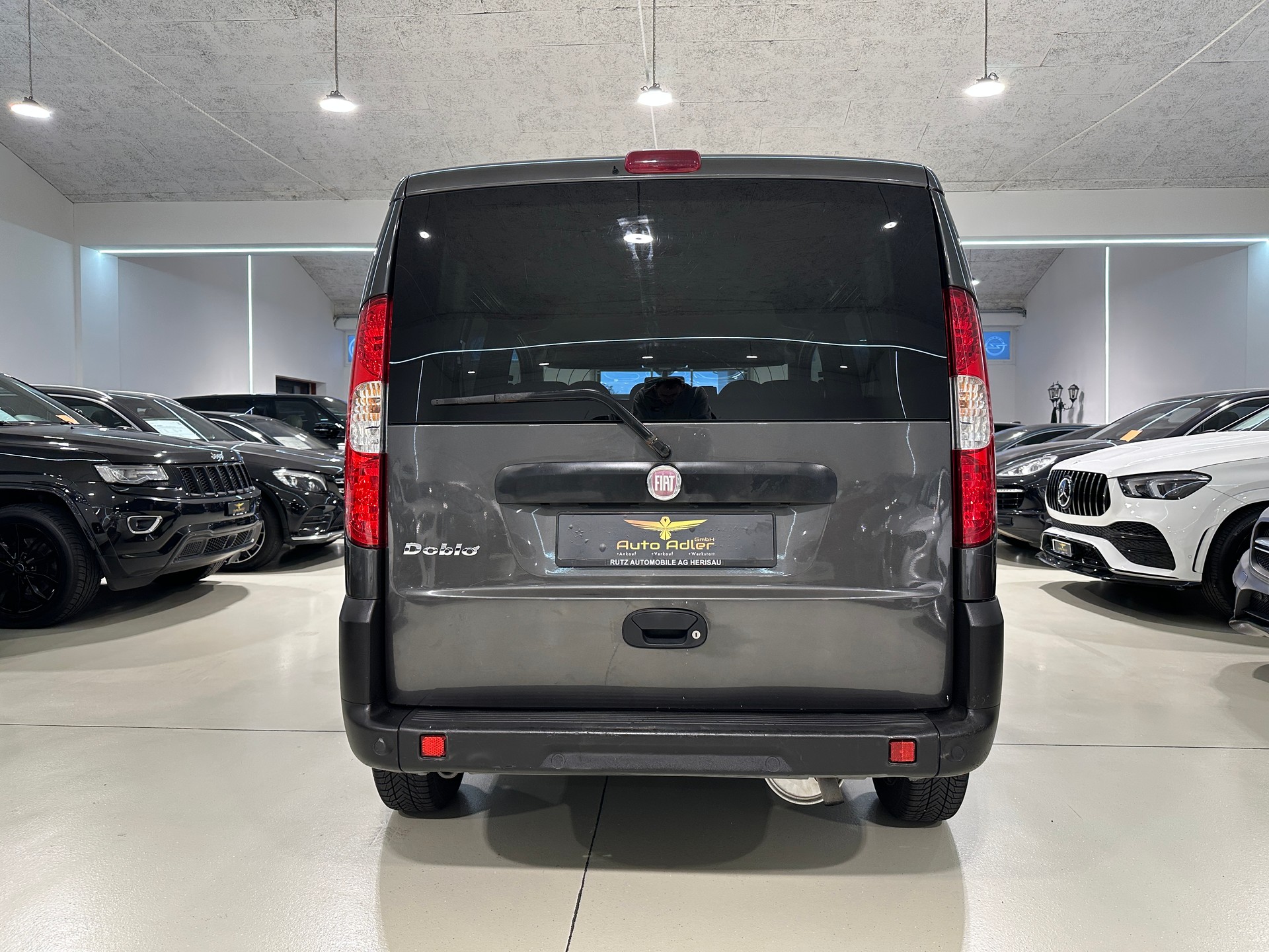 FIAT Doblò 1.4 Family-image-9