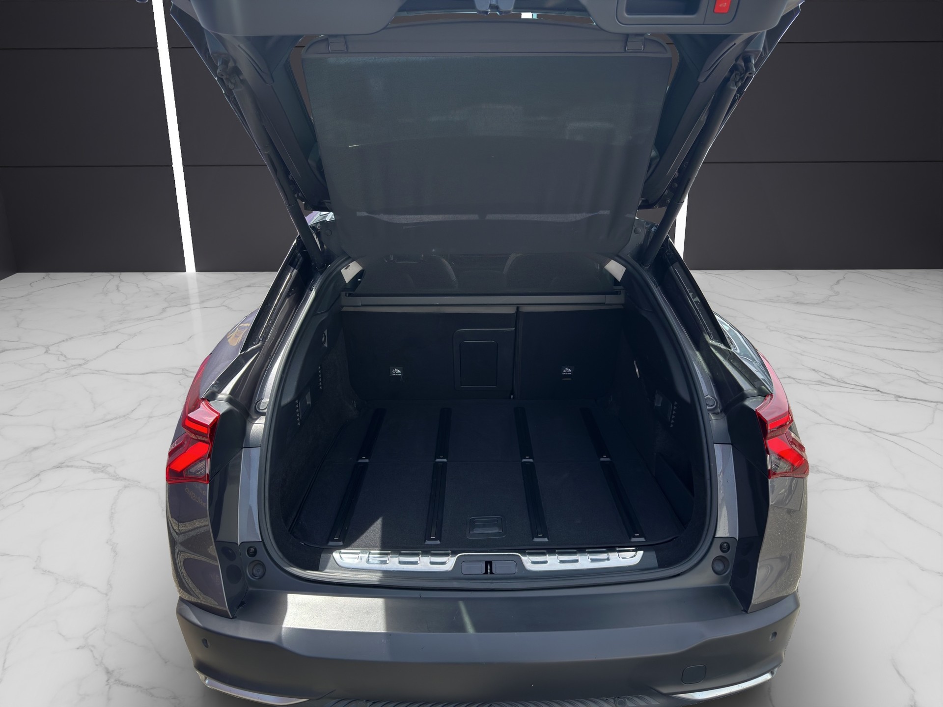 CITROEN C5 X 1.6i PHEV Shine Pack e-EAT8-image-10