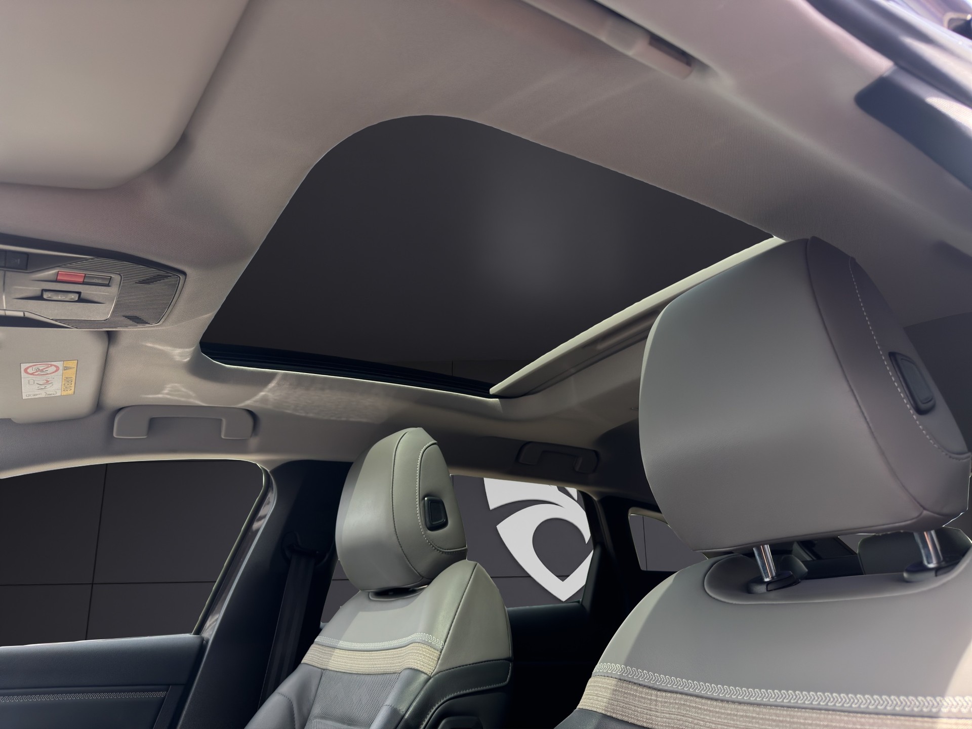 CITROEN C5 X 1.6i PHEV Shine Pack e-EAT8-image-23