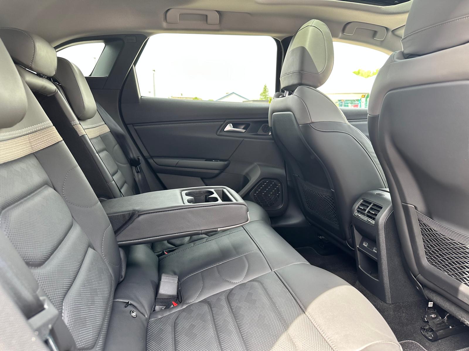 CITROEN C5 X 1.6i PHEV Shine Pack e-EAT8-image-50