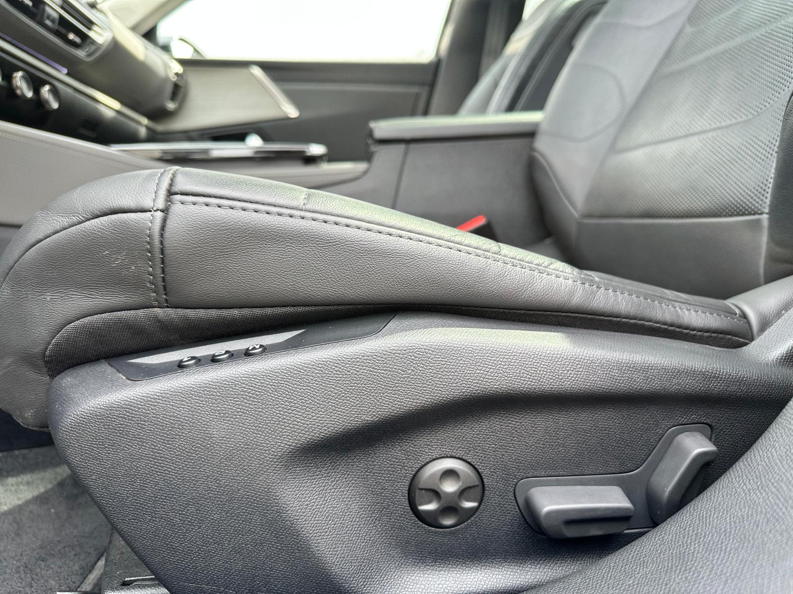 CITROEN C5 X 1.6i PHEV Shine Pack e-EAT8-image-16