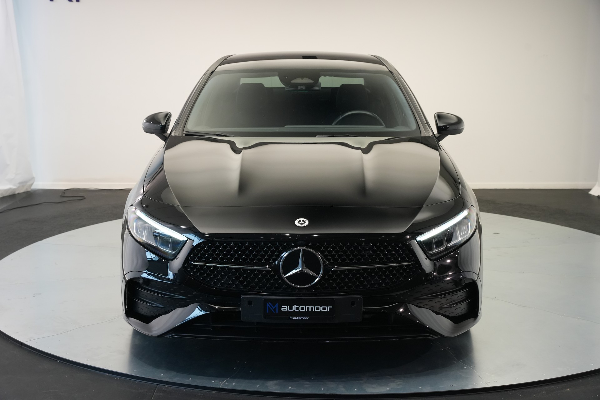 MERCEDES-BENZ A 200 d AMG Line 8G-DCT *Facelift*-image-39