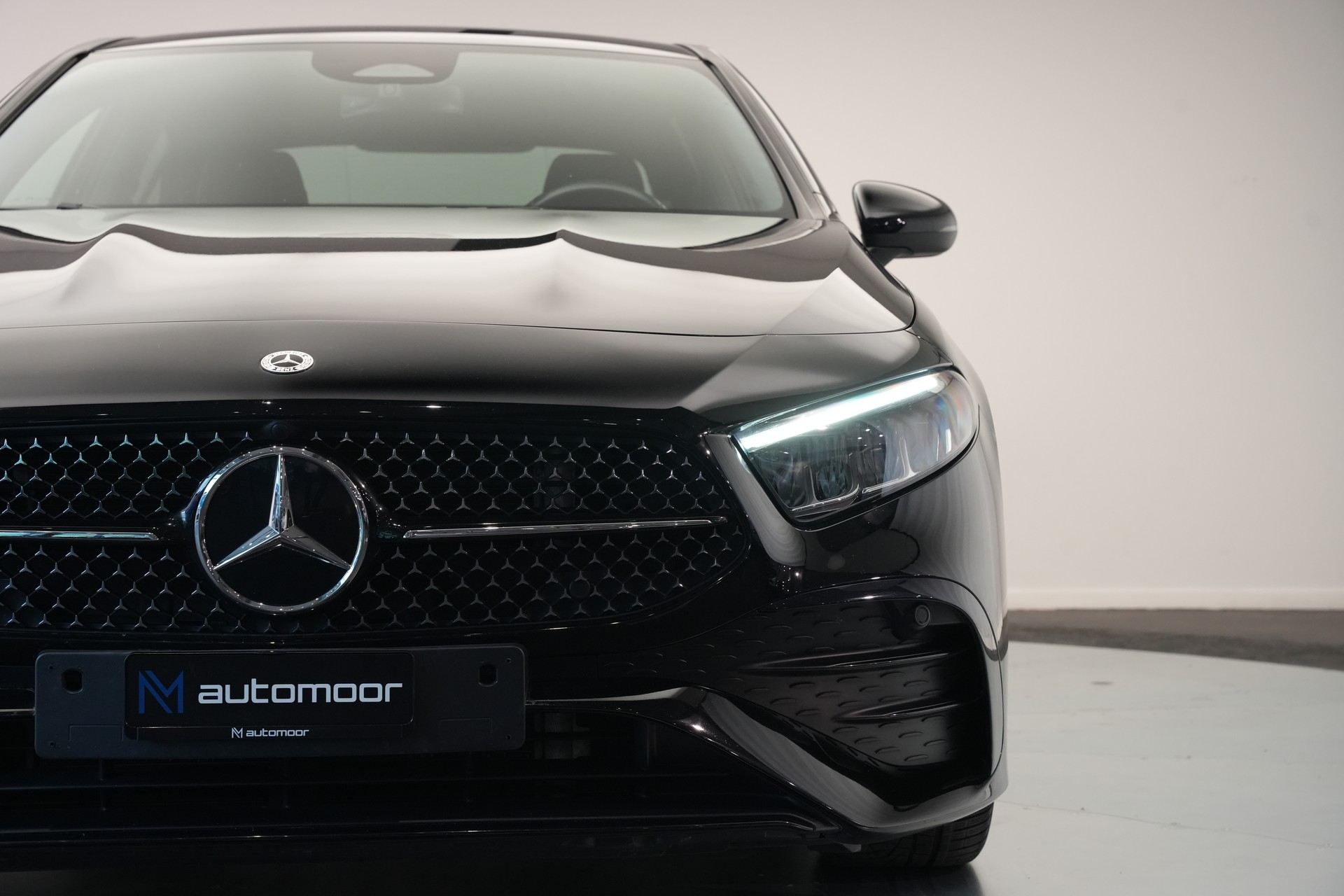 MERCEDES-BENZ A 200 d AMG Line 8G-DCT *Facelift*-image-38