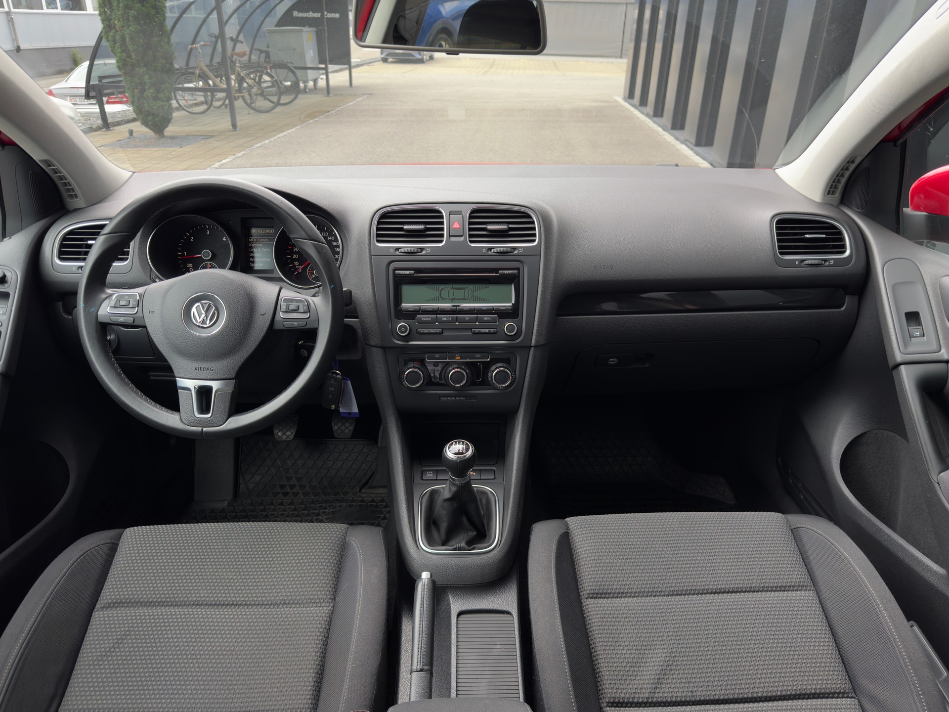 VW Golf 2.0 TDI Highline 4Motion-image-11