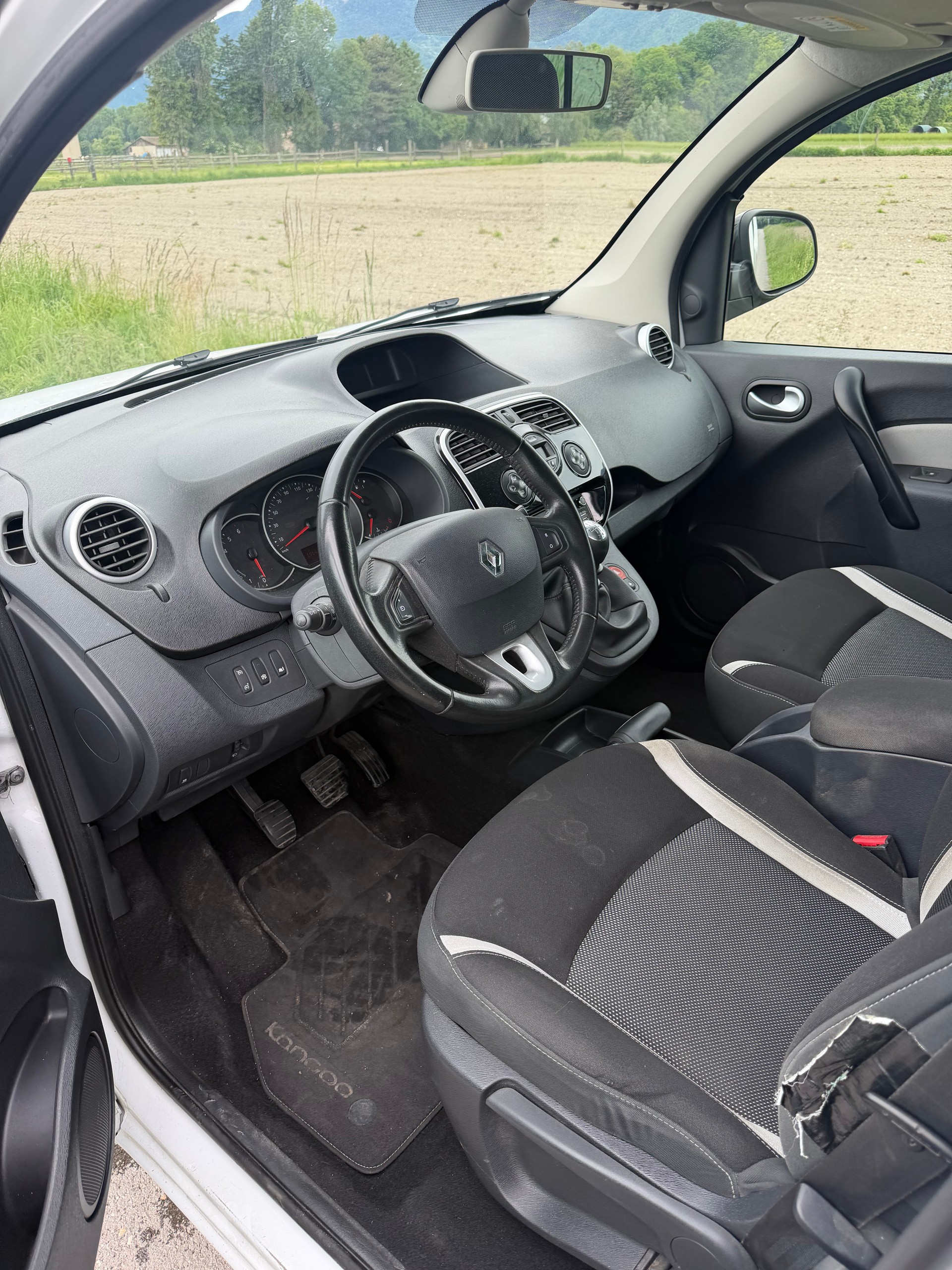 RENAULT Kangoo 1.2 16V Turbo Extrem-image-7