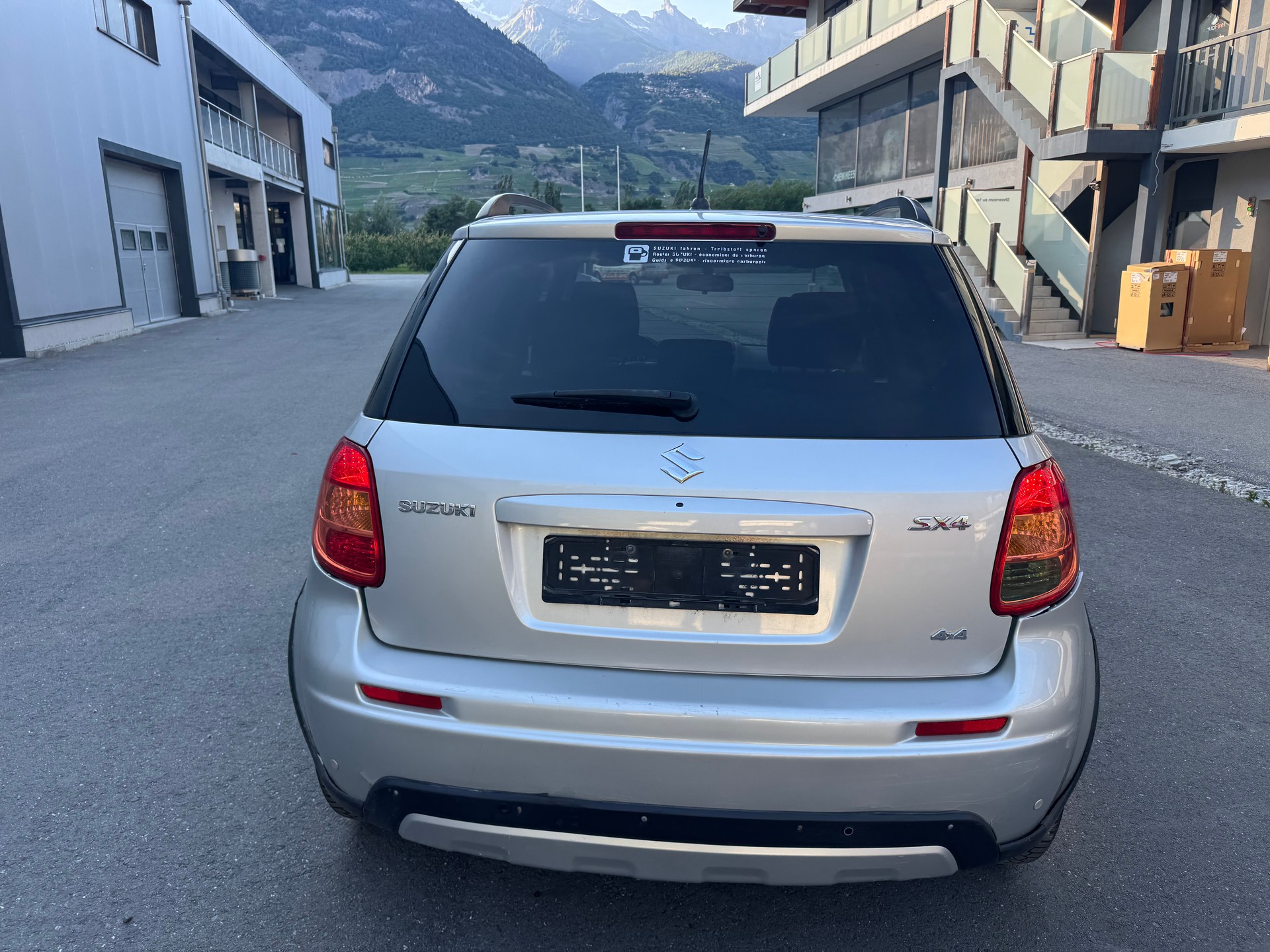 SUZUKI SX4 1.6 16V GL Top Piz Sulai 4WD Automatic-image-3