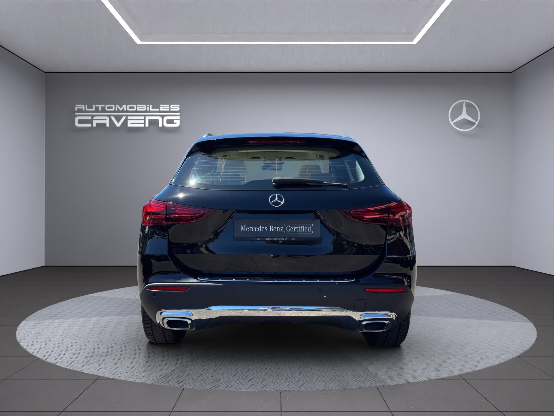 MERCEDES-BENZ GLA 250 4Matic 8G-DCT Swiss Star-showroom-element-3