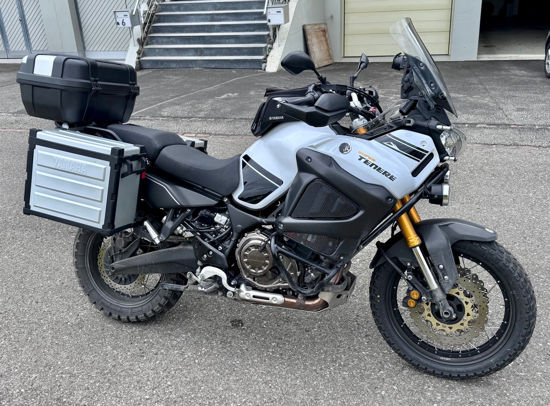 YAMAHA XT 1200 ZE Super Ténéré-image-3