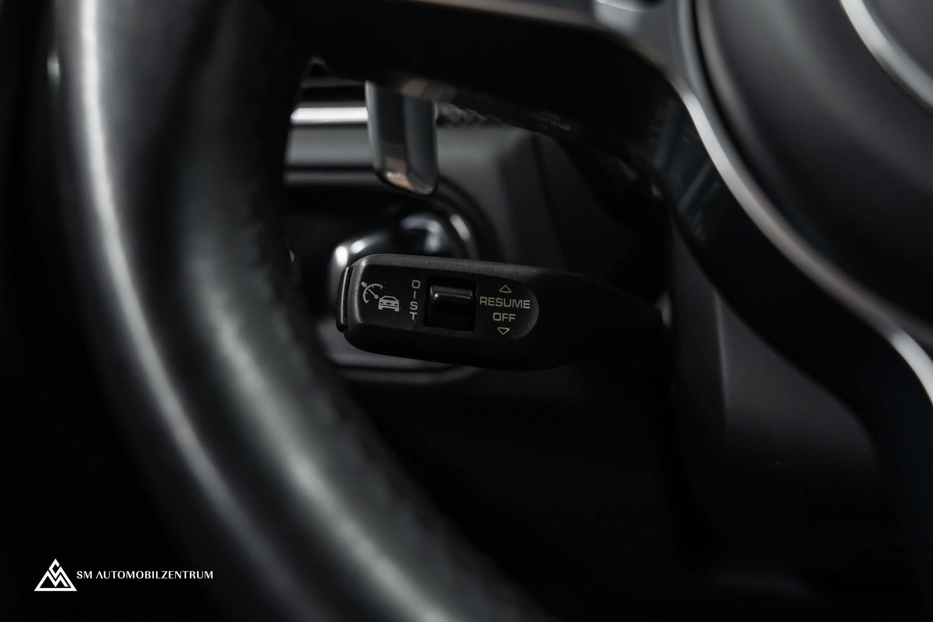 PORSCHE Macan 3.0 V6 S Diesel / Sport Chrono / Luftfahrwerk / Bose / 360° Kamera-image-23