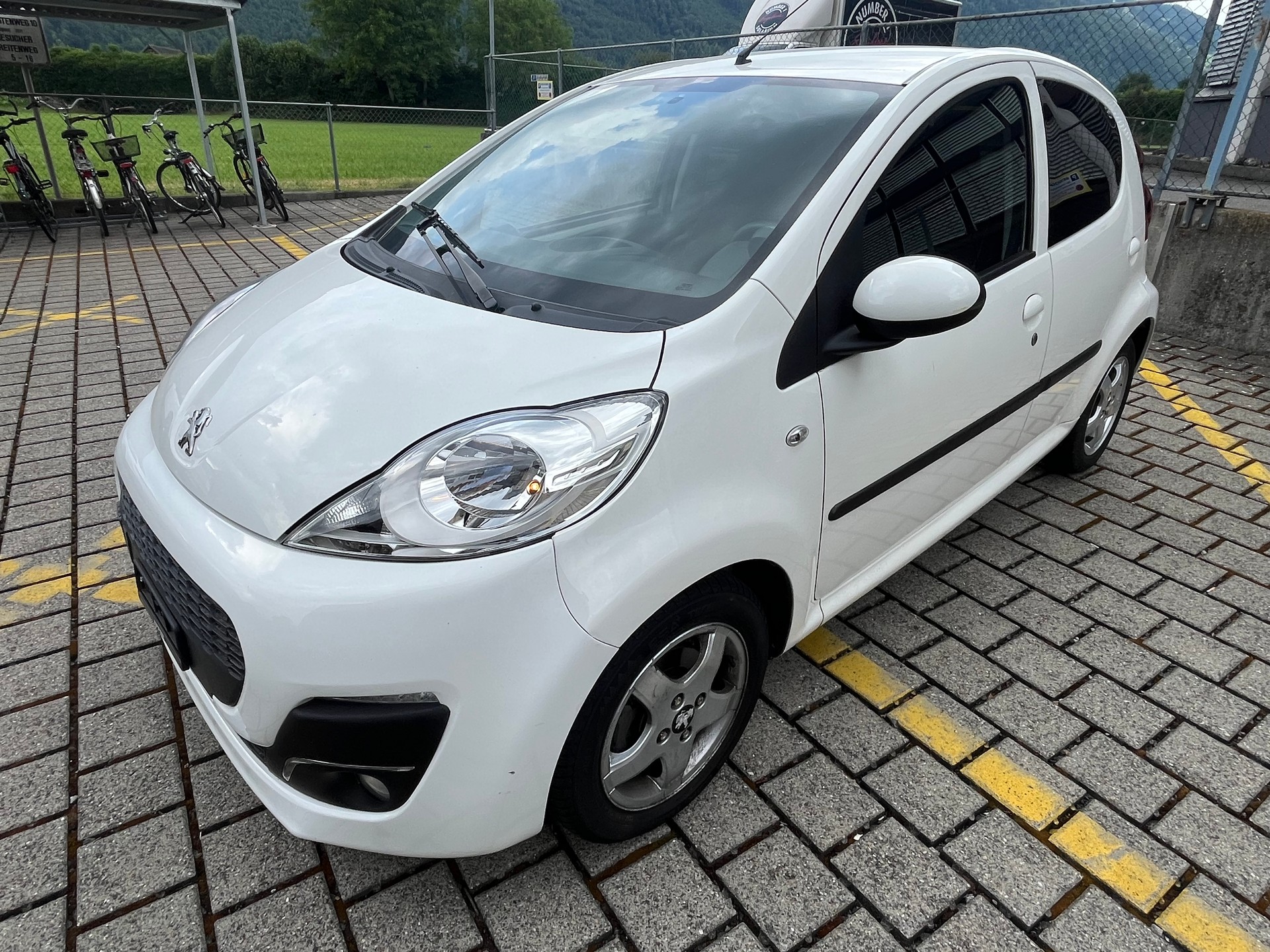 PEUGEOT 107 1.0 Active BMP5