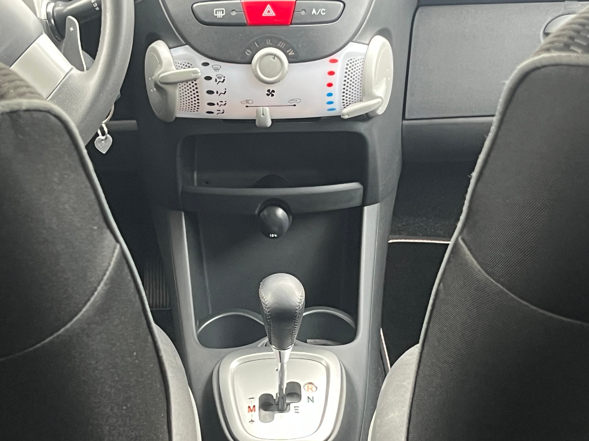 PEUGEOT 107 1.0 Active BMP5-image-9