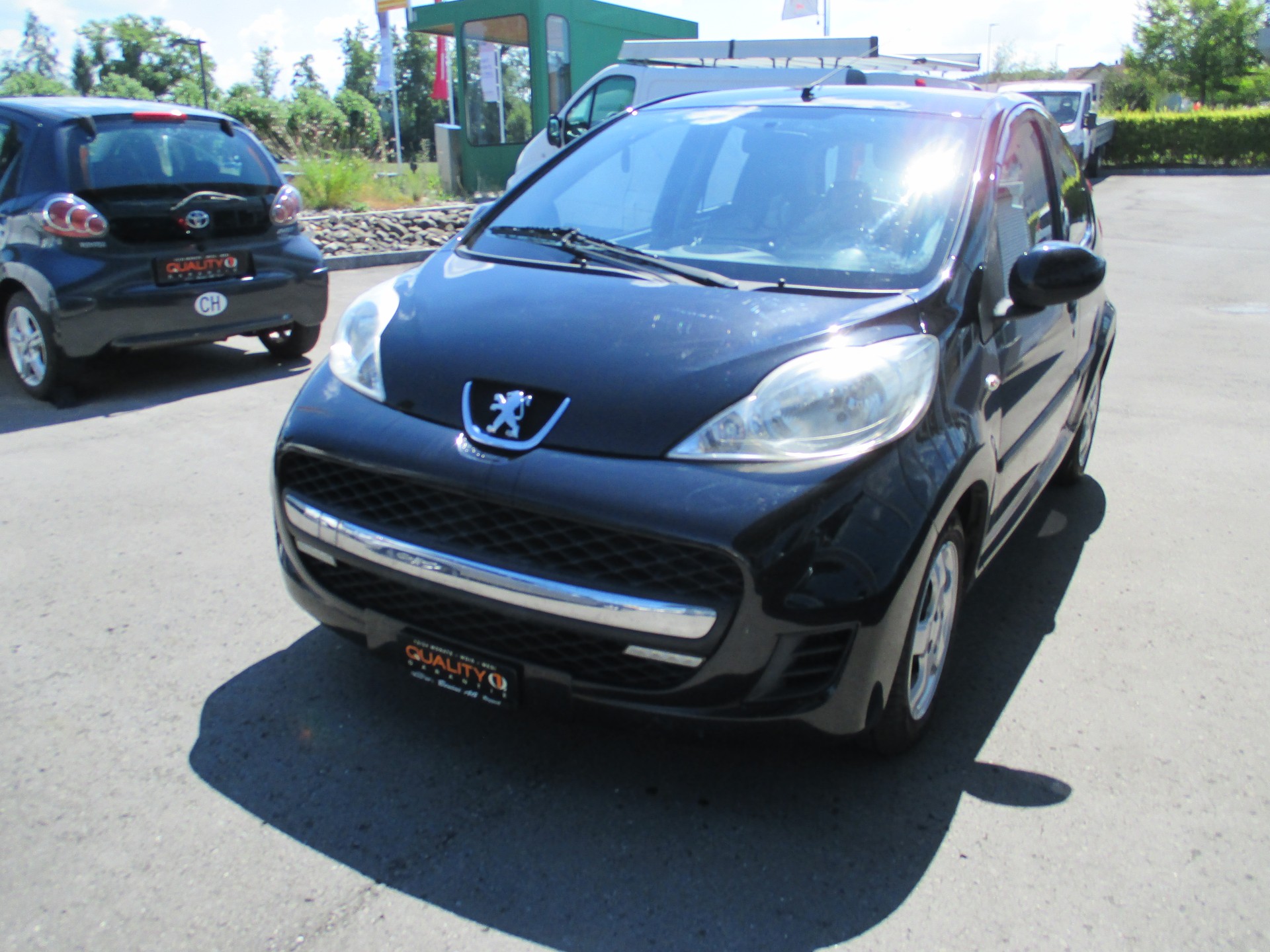 PEUGEOT 107 1.0 Black&Silver