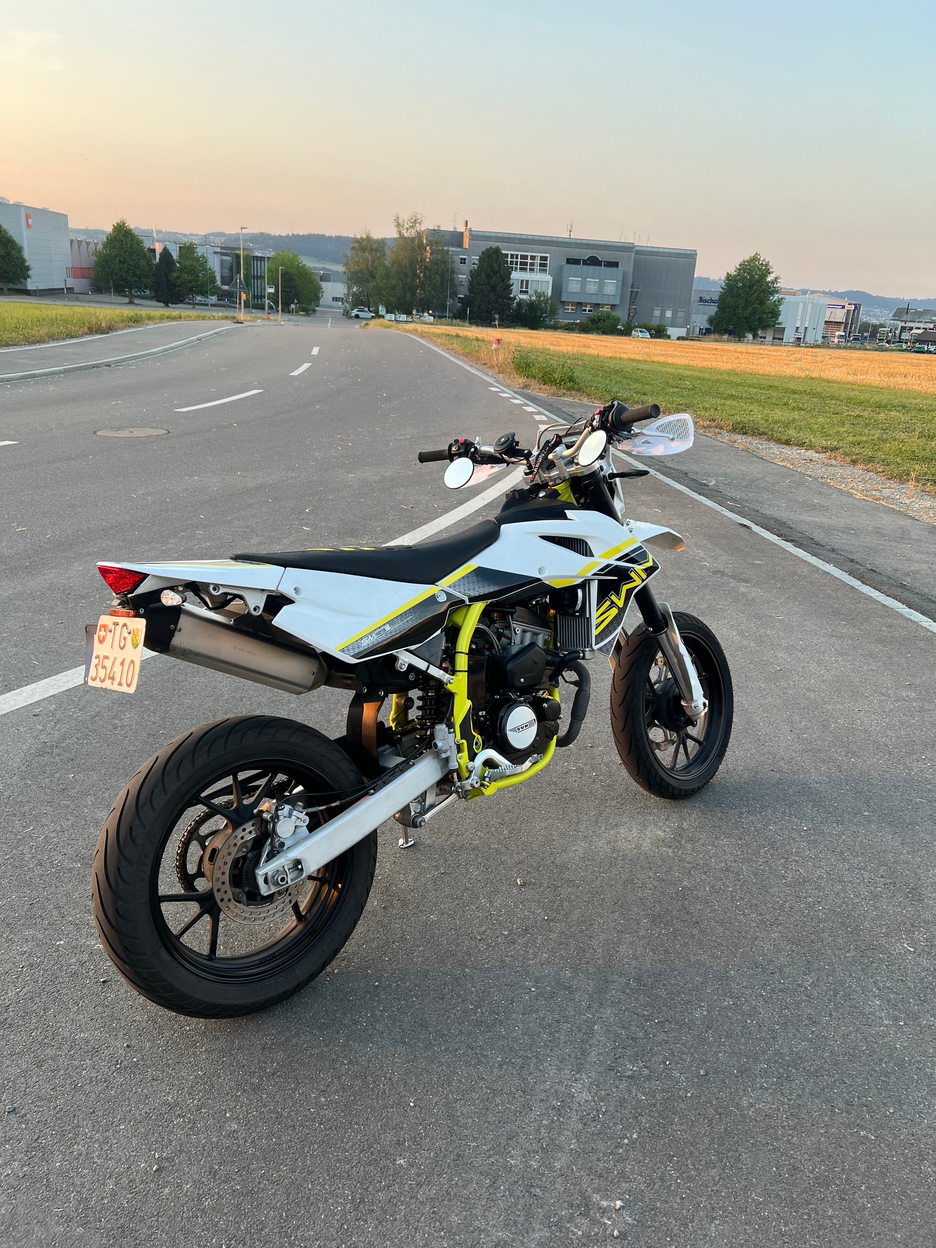 SWM 125 R-image-2