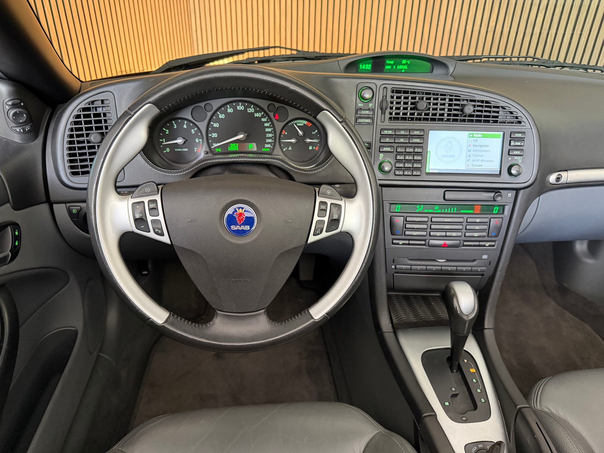 SAAB 9-3 2.8T V6 Aero-image-12