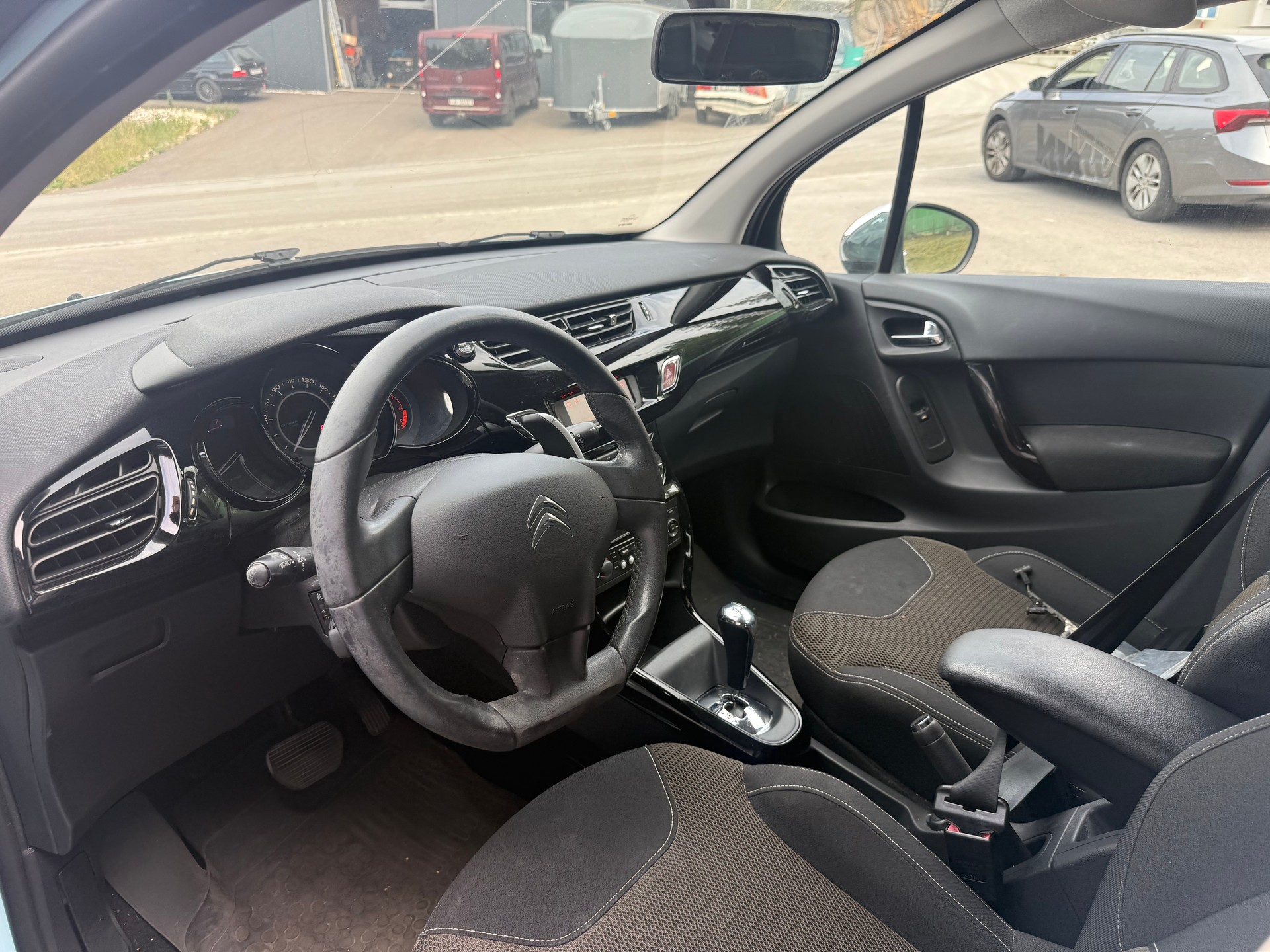 CITROEN C3-image-5