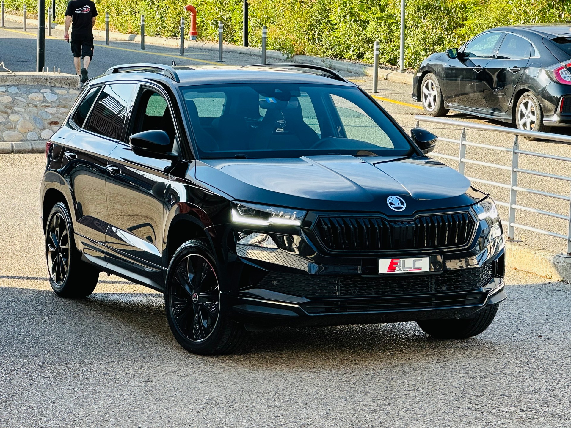 SKODA Karoq 1.5 TSI ACT SportLine DSG-showroom-element-2