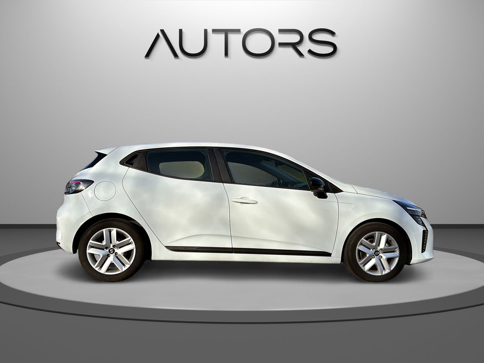 RENAULT Clio 1.6 E-Tech Evolution-image-4
