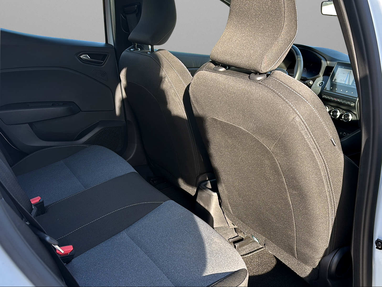 RENAULT Clio 1.6 E-Tech Evolution-image-10