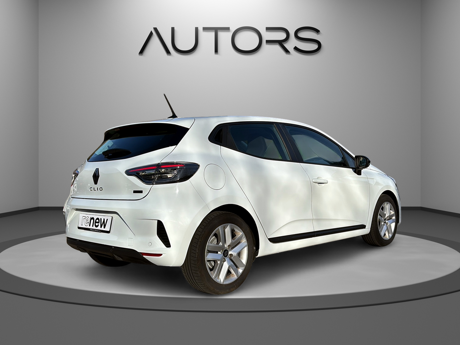 RENAULT Clio 1.6 E-Tech Evolution-showroom-element-3