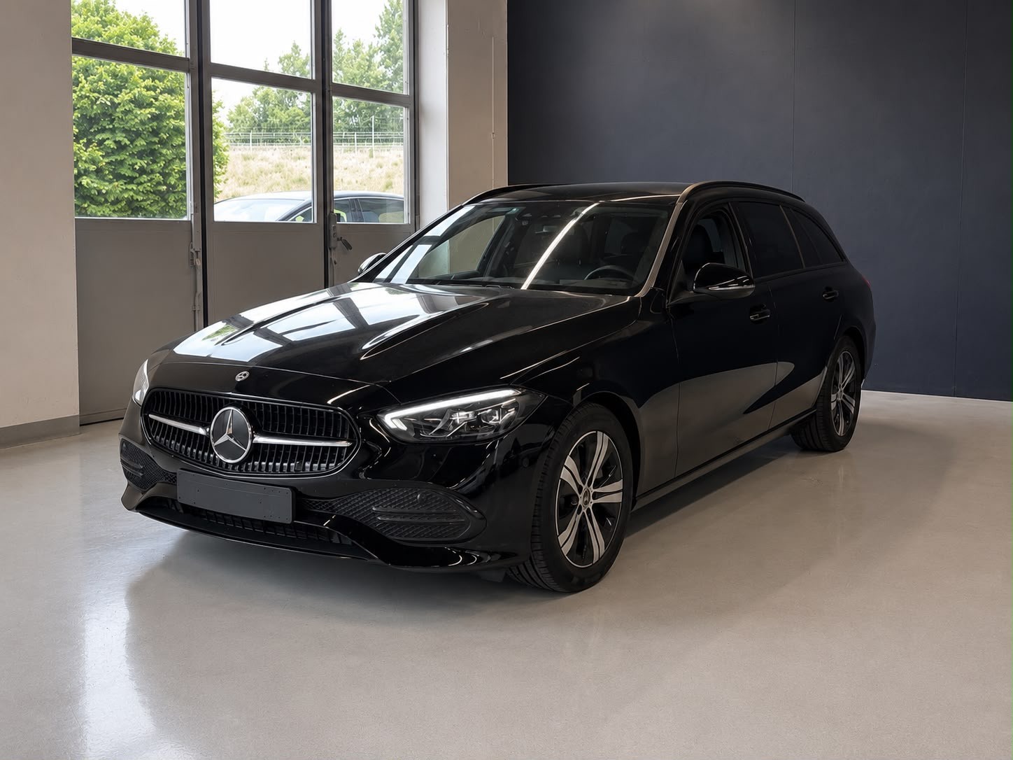 MERCEDES-BENZ C 200 T AMG Line-image-1