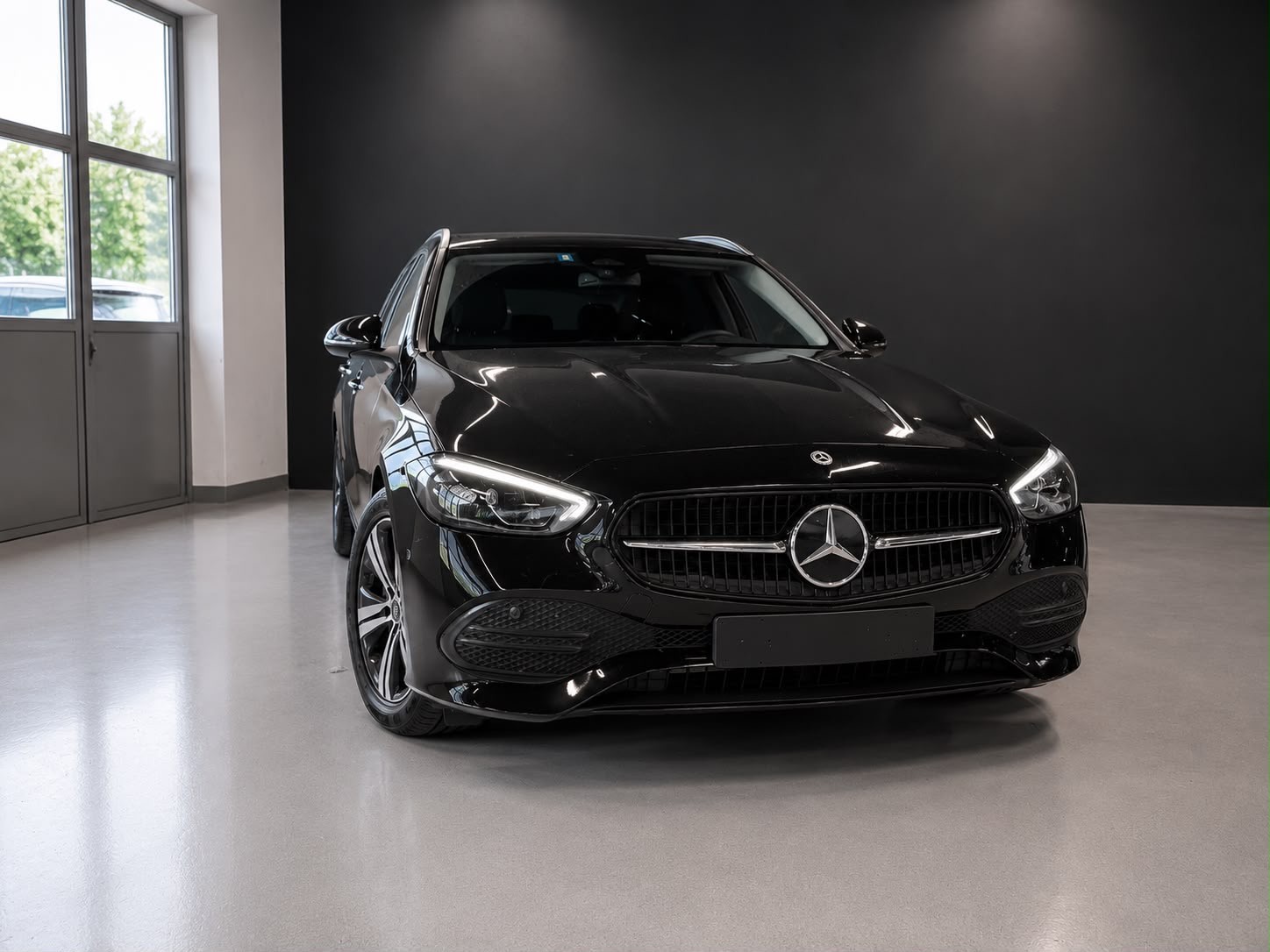 MERCEDES-BENZ C 200 T AMG Line-image-6