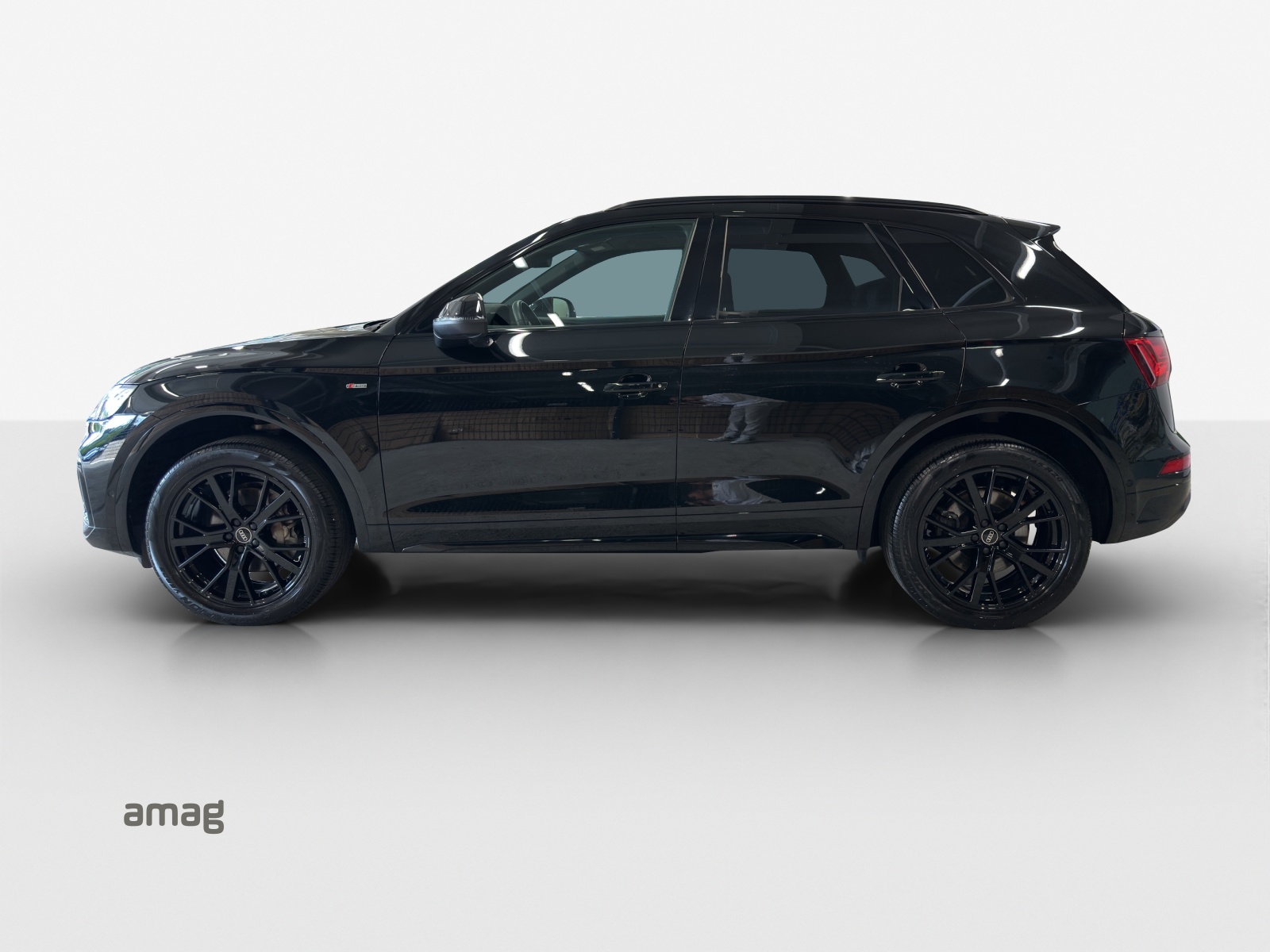 AUDI Q5 40 TDI Black Edition quattro S-tronic-showroom-element-1
