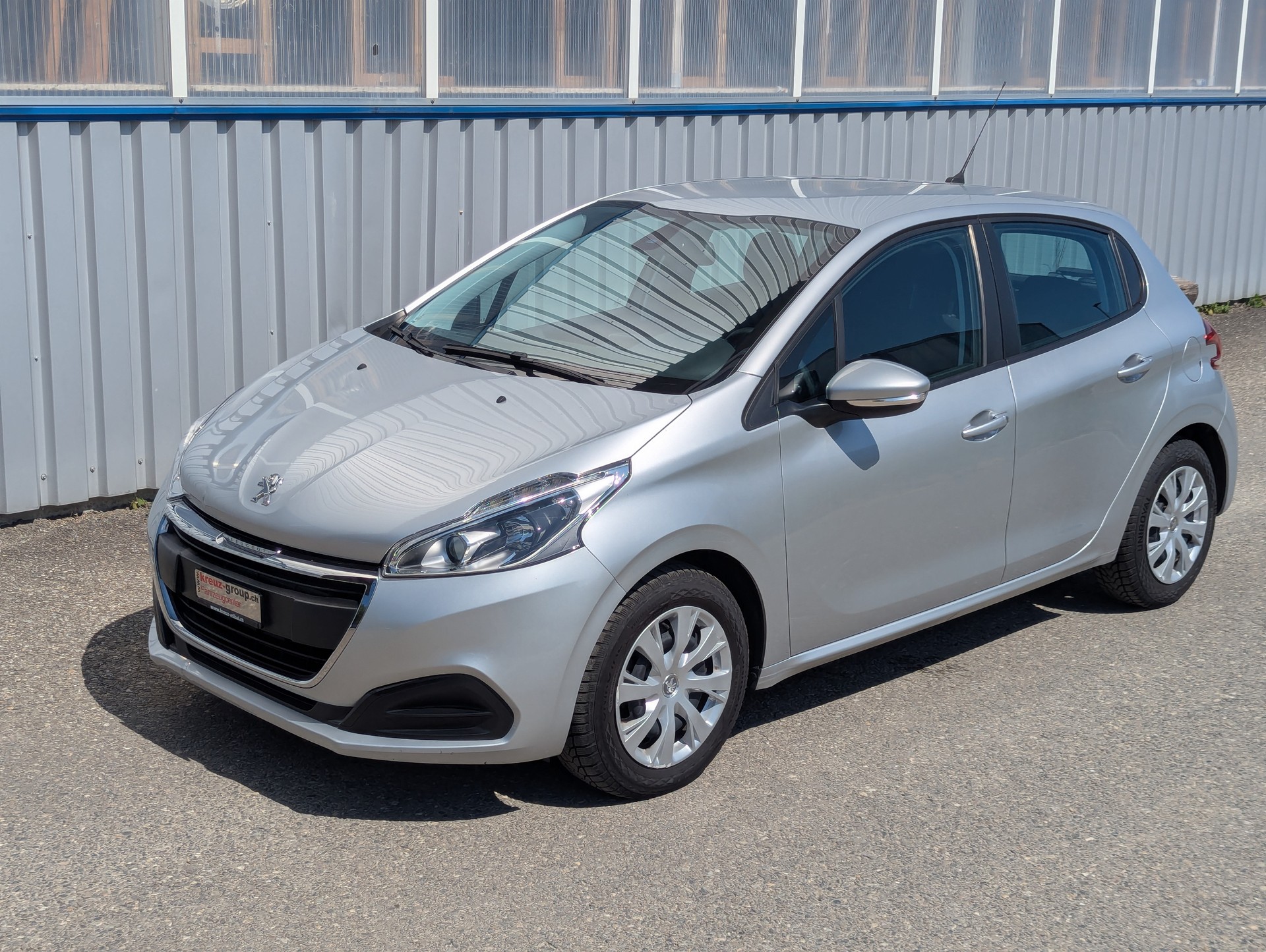 PEUGEOT 208 1.2 PureTech Active EAT6