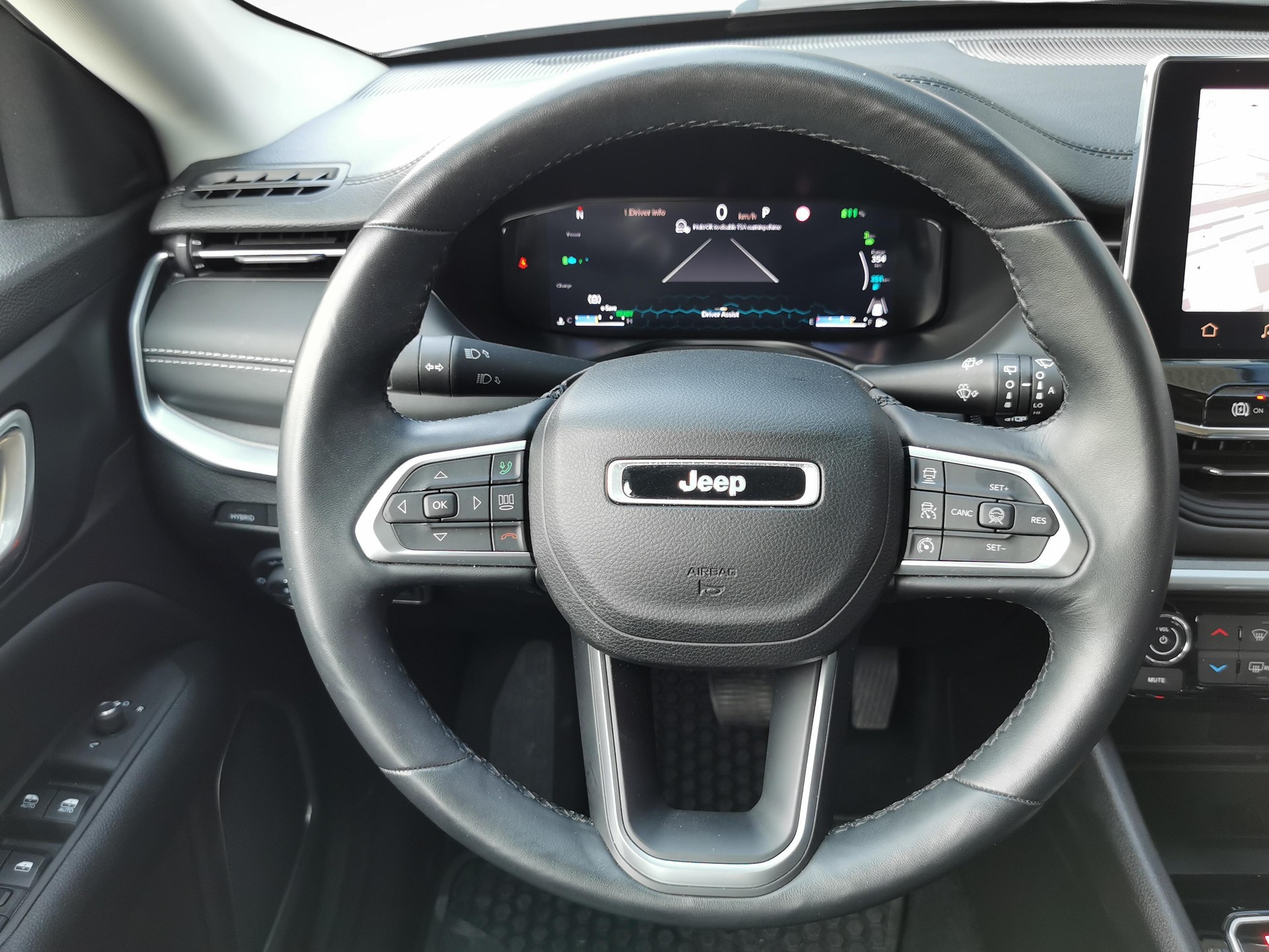 JEEP Compass 1.3 Swiss Altitude 4xe-image-4