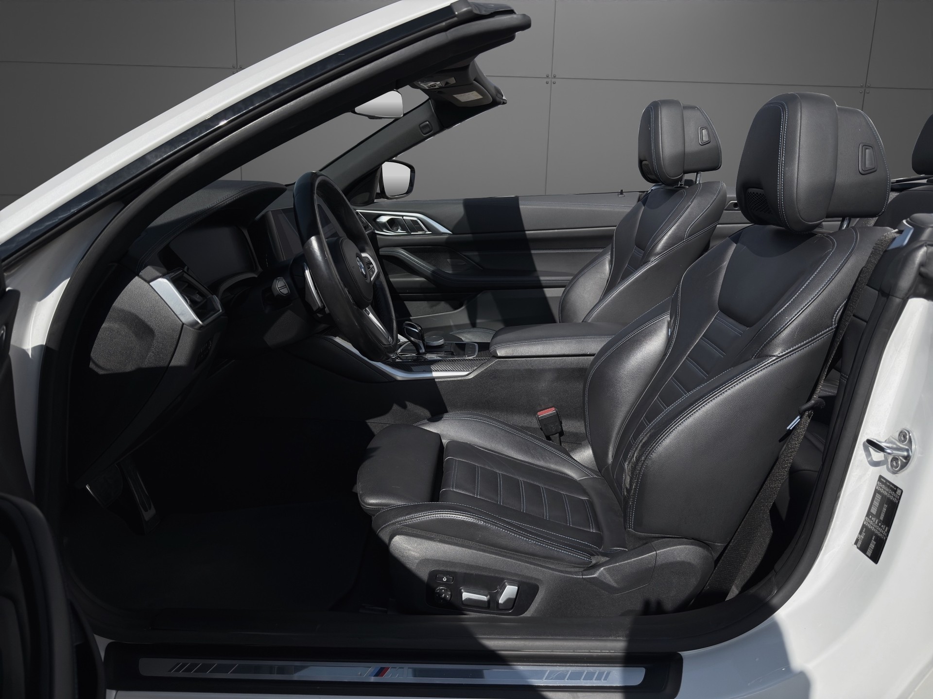 BMW 420i Cabriolet M Sport Steptronic-image-8