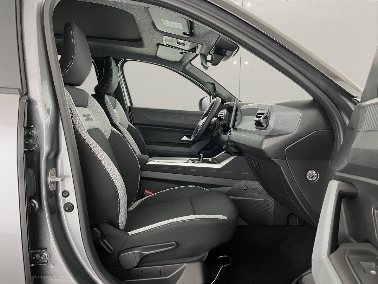 DACIA Bigster 1.2 Hybrid Journey 4WD-image-15