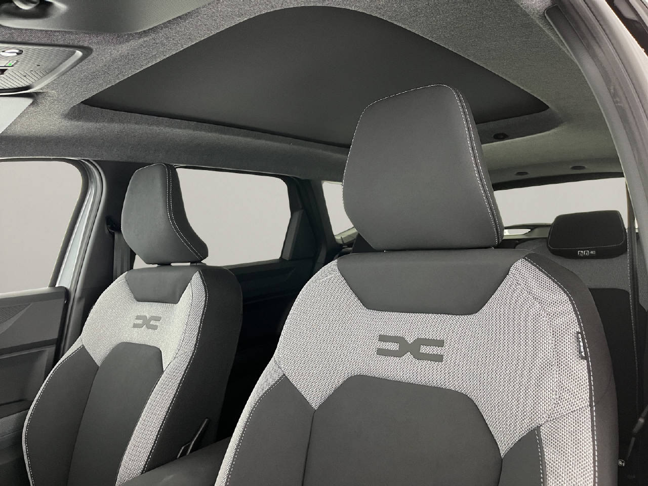 DACIA Bigster 1.2 Hybrid Journey 4WD-image-14