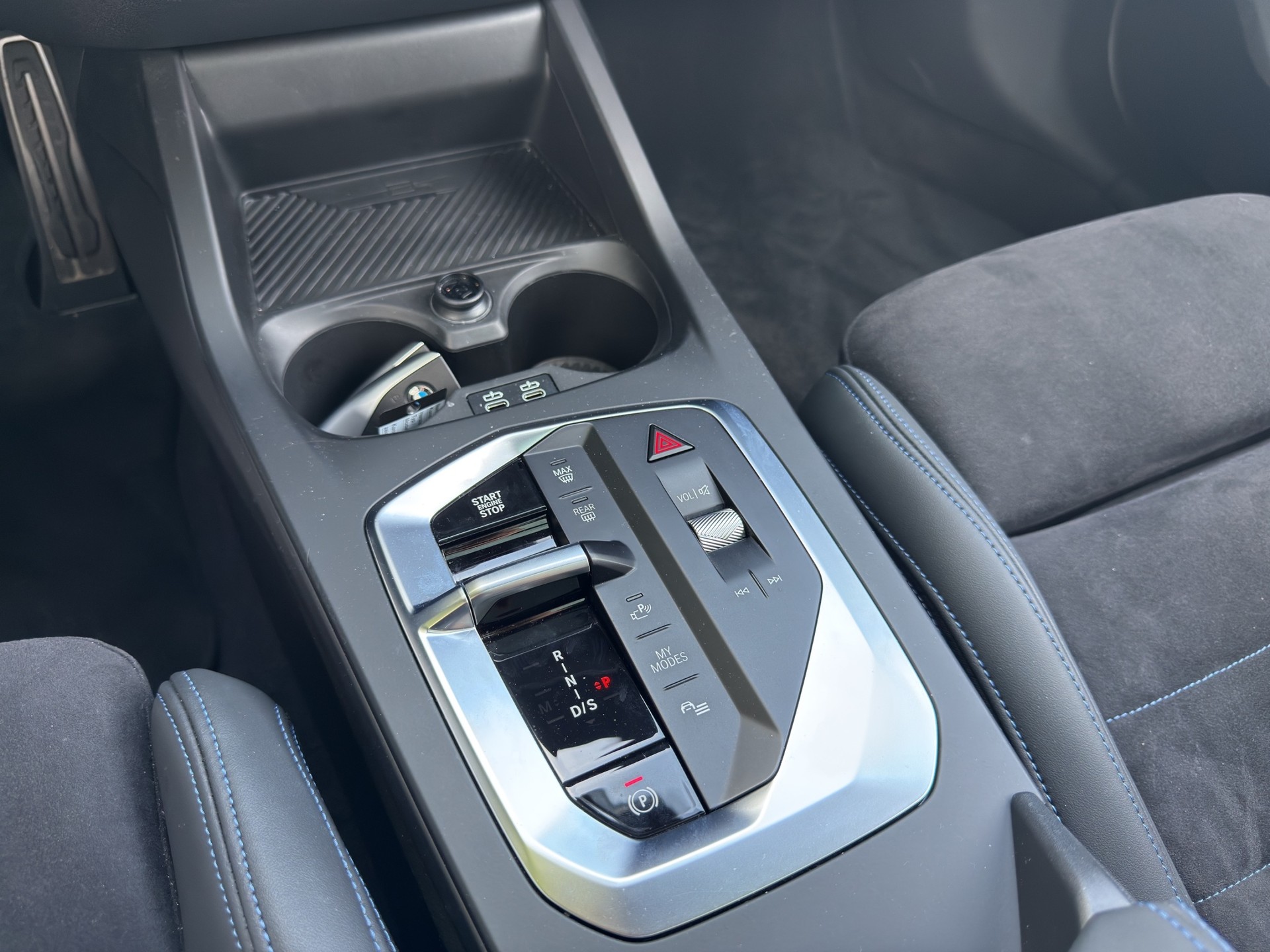 BMW 118d Steptronic M Sport Pro - NEUE BAUFORM-image-12